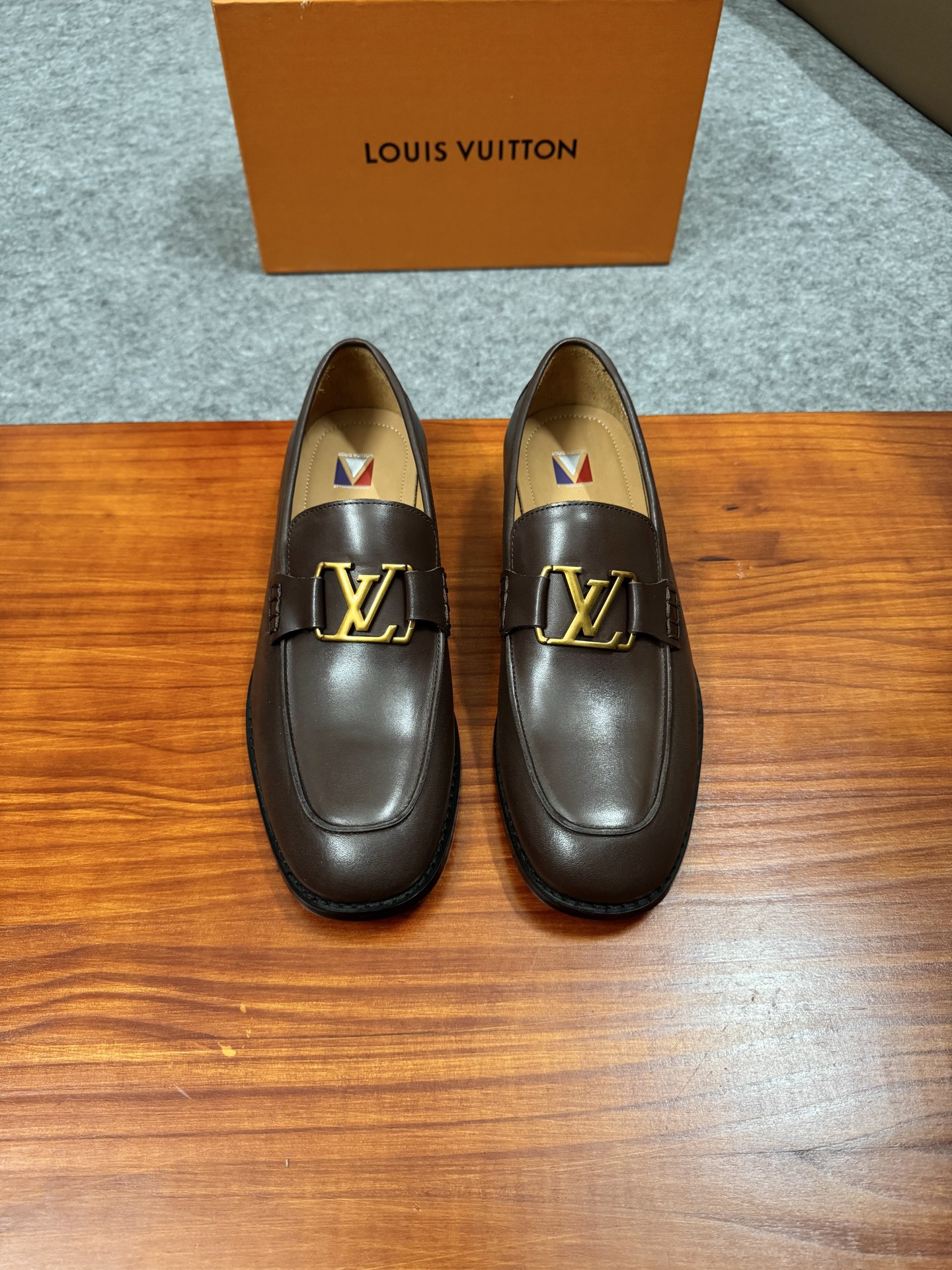 Louis Vuitton LV 루이비통 남성 로퍼 구두 신발