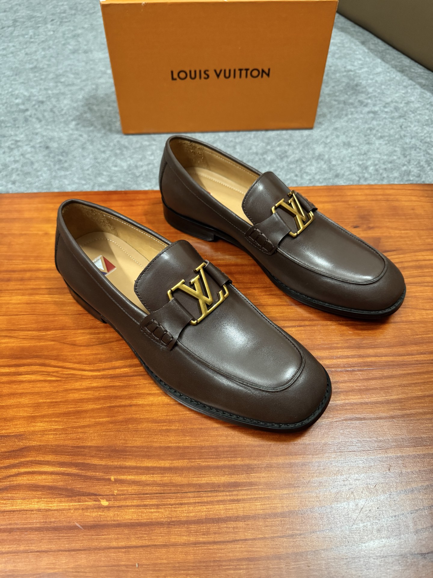 Louis Vuitton LV 루이비통 남성 로퍼 구두 신발