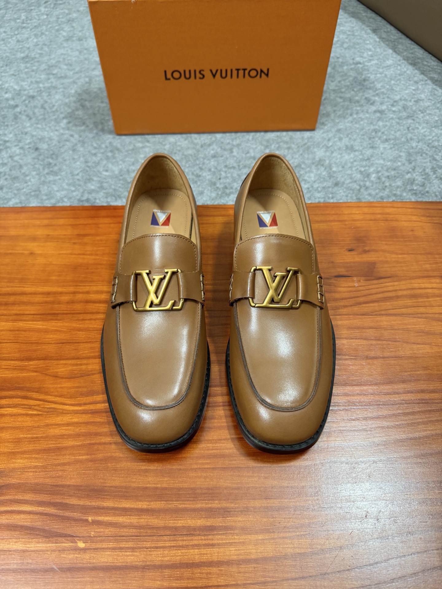 Louis Vuitton LV 루이비통 남성 로퍼 구두 신발