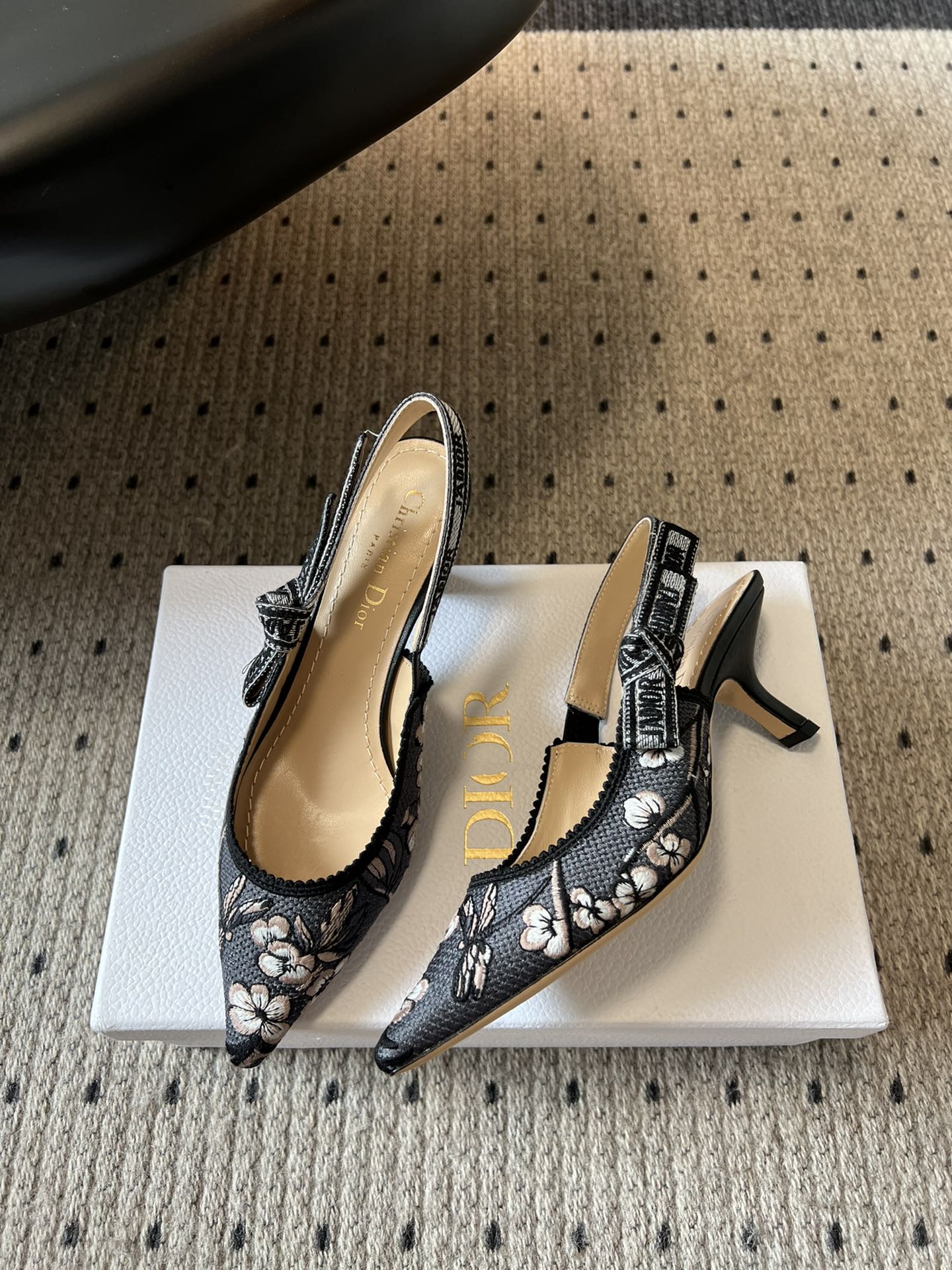 Dior CD 디올 클래식 멀티컬러 자수 프린트 하이힐 구두 신발