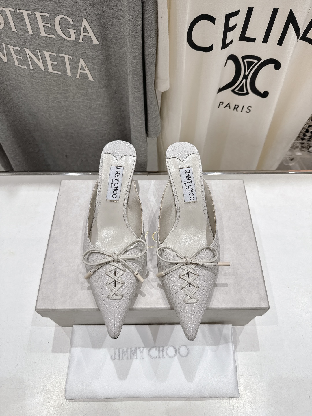 JIMMY CHOO 지미추 미니멀 포인티드 토 뮬 힐 구두 신발