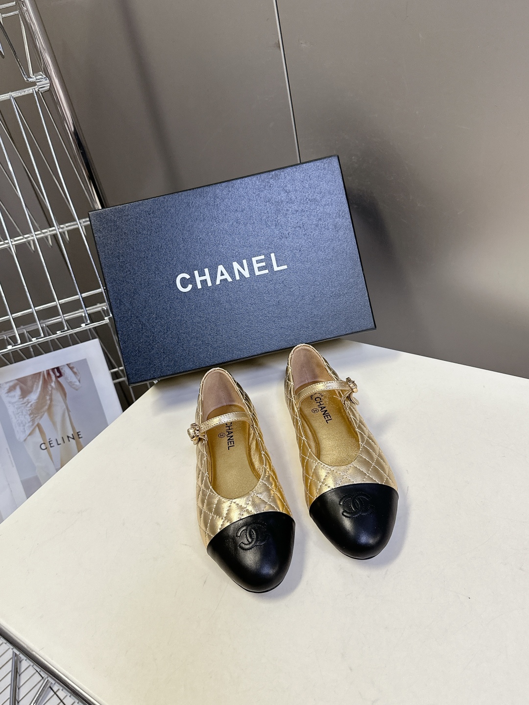 CHANEL 샤넬 클래식 플랫 슈즈 단화 신발