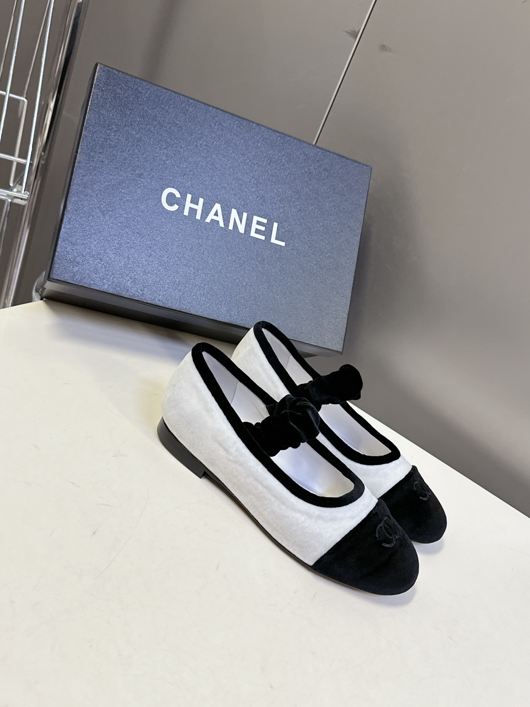 CHANEL 샤넬 클래식 플랫 슈즈 신발