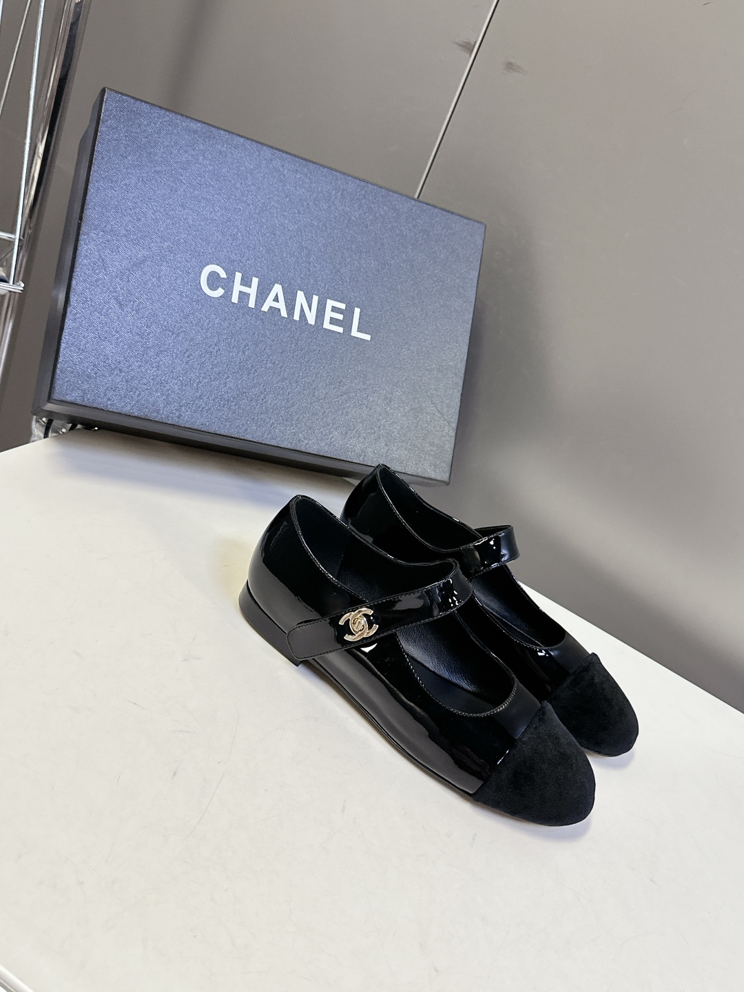 CHANEL 샤넬 클래식 플랫 슈즈 신발