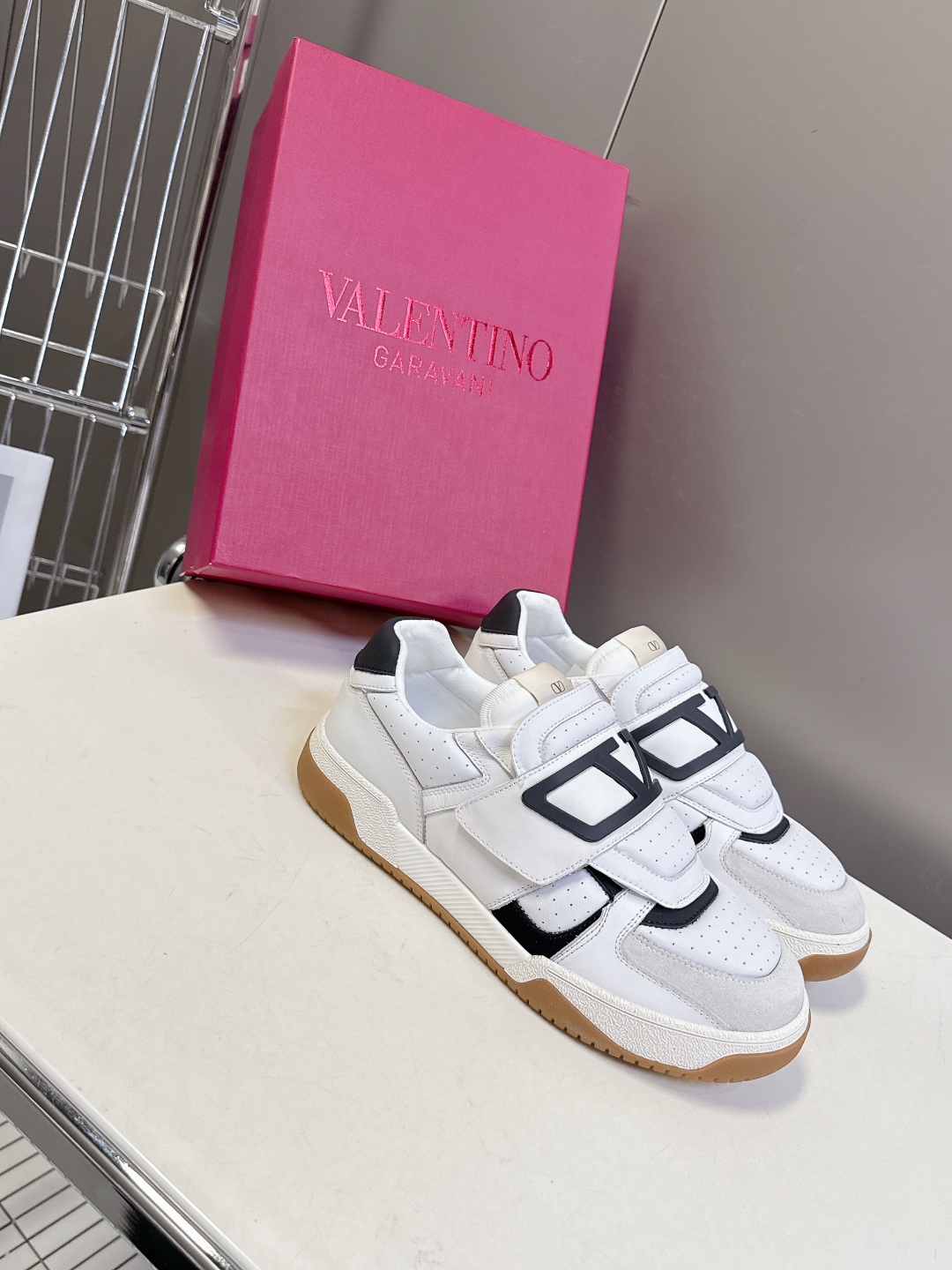 VALENTINO 발렌티노 스니커즈 운동화 신발