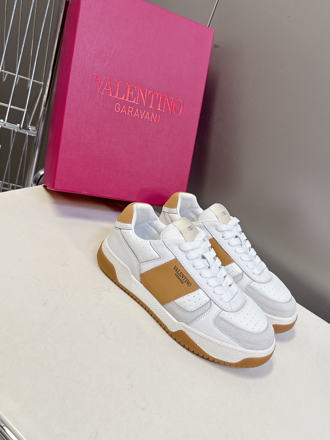 VALENTINO 발렌티노 스니커즈 운동화 신발