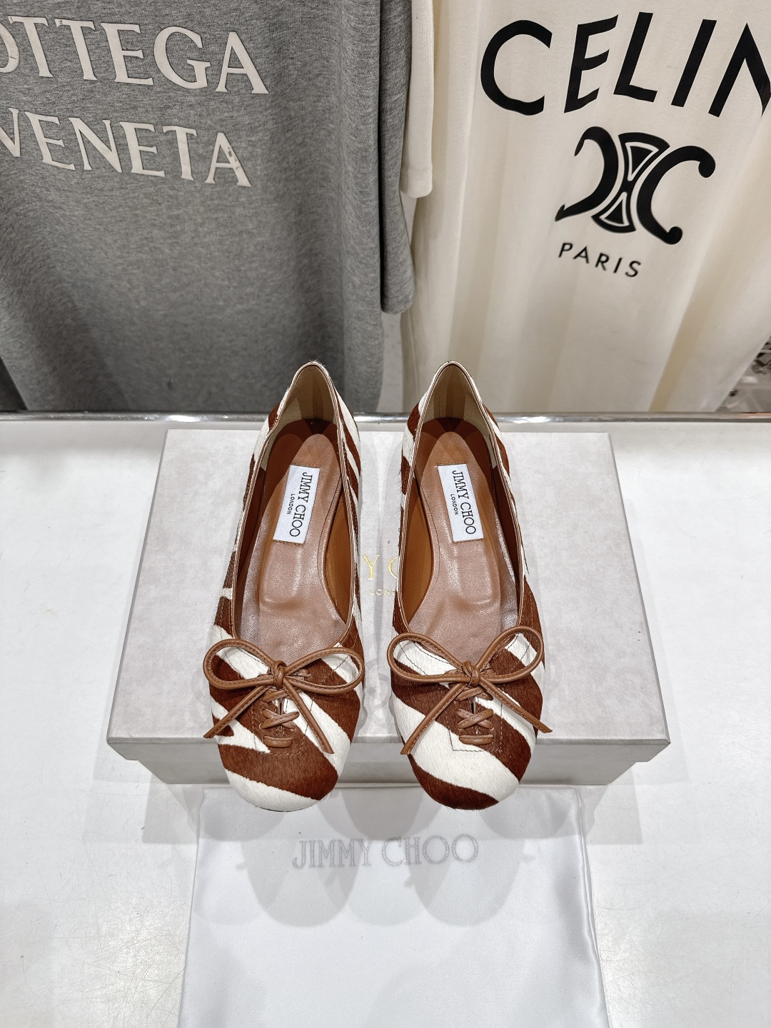 JIMMY CHOO 지미추 리본 스트랩 플랫 슈즈 신발