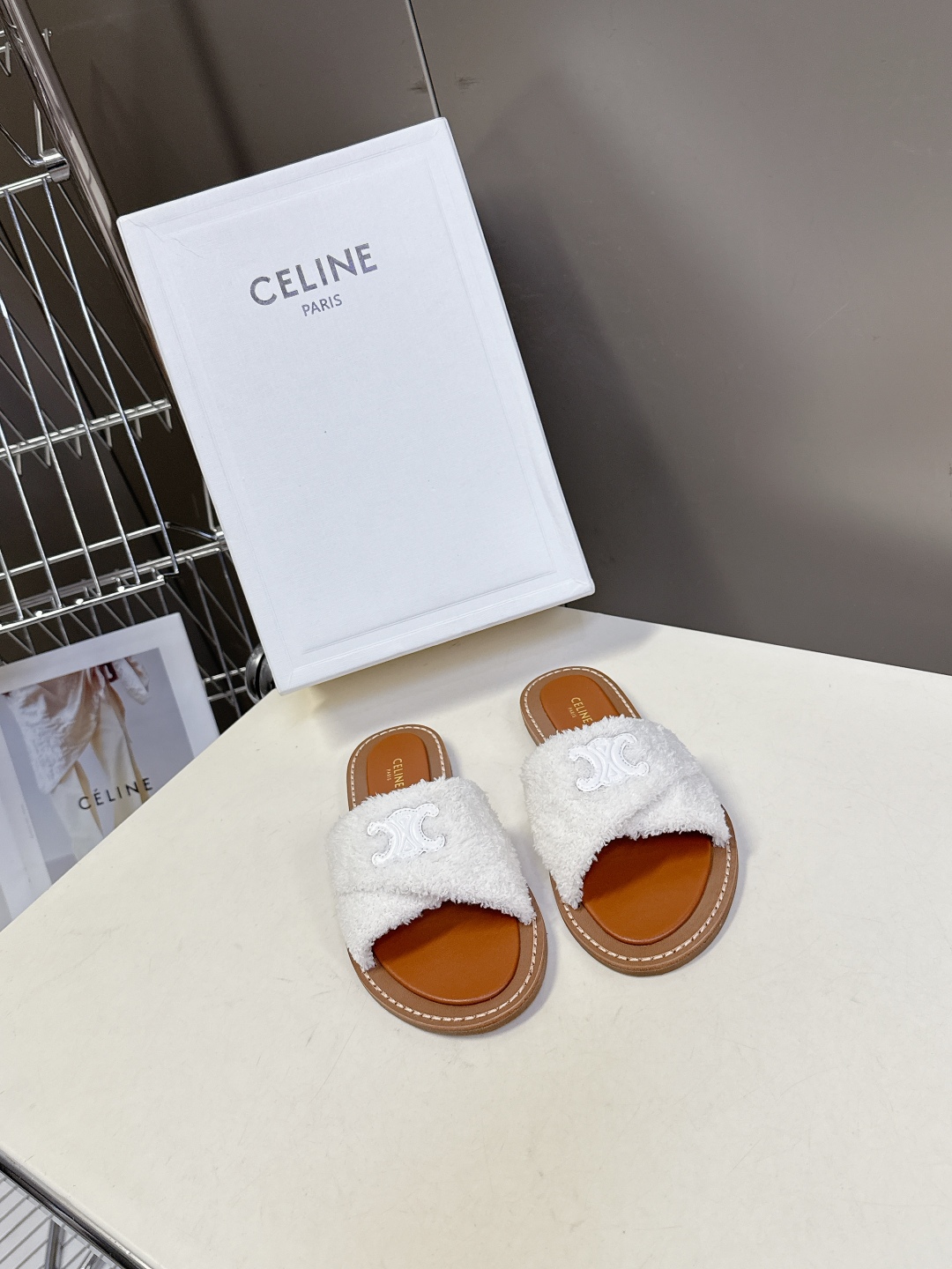 CELINE 셀린느 트리옹프 로마 스타일 빈티지 슬리퍼 신발