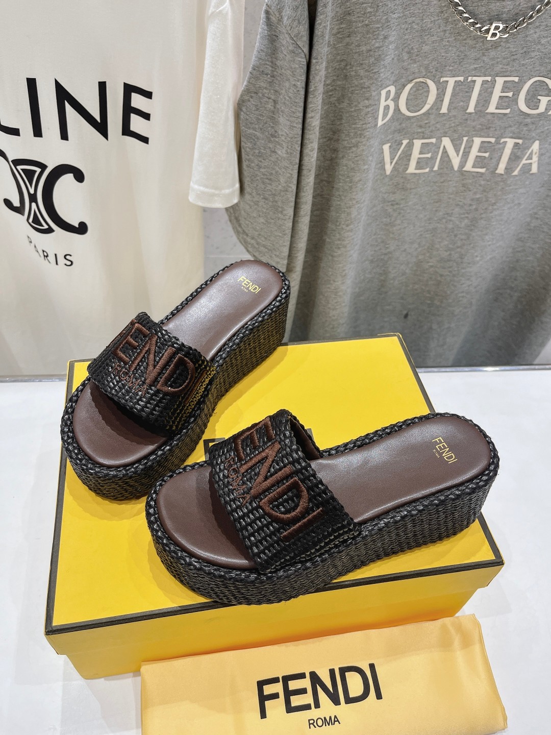 Fendi 펜디 통굽 웨지힐 슬립온 슬리퍼 신발