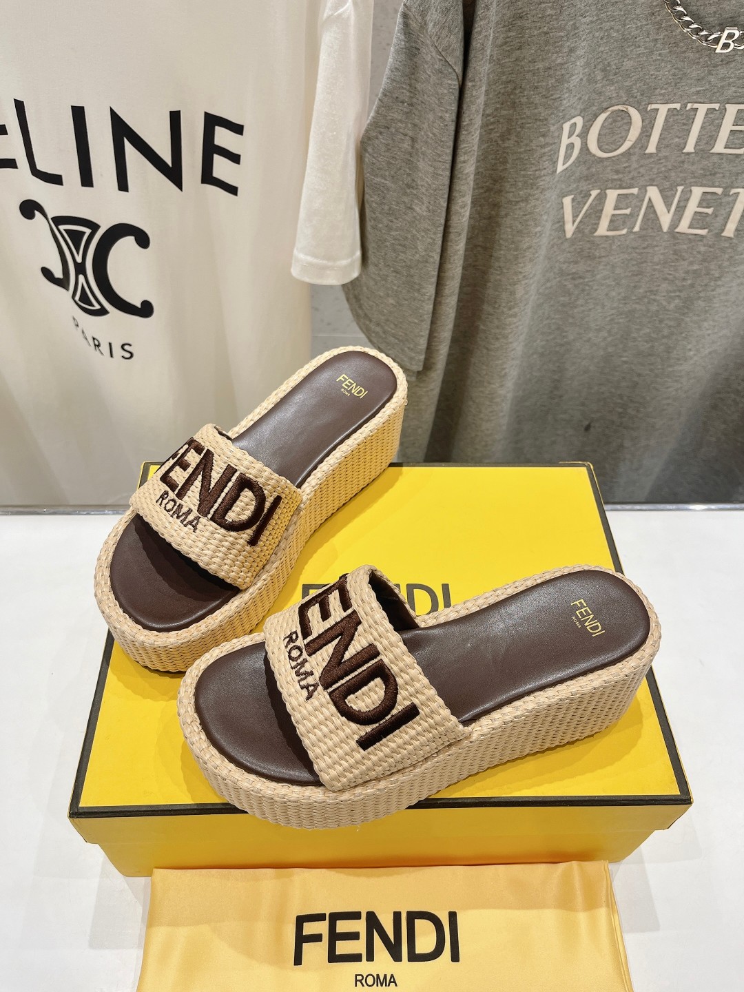 Fendi 펜디 통굽 웨지힐 슬립온 슬리퍼 신발