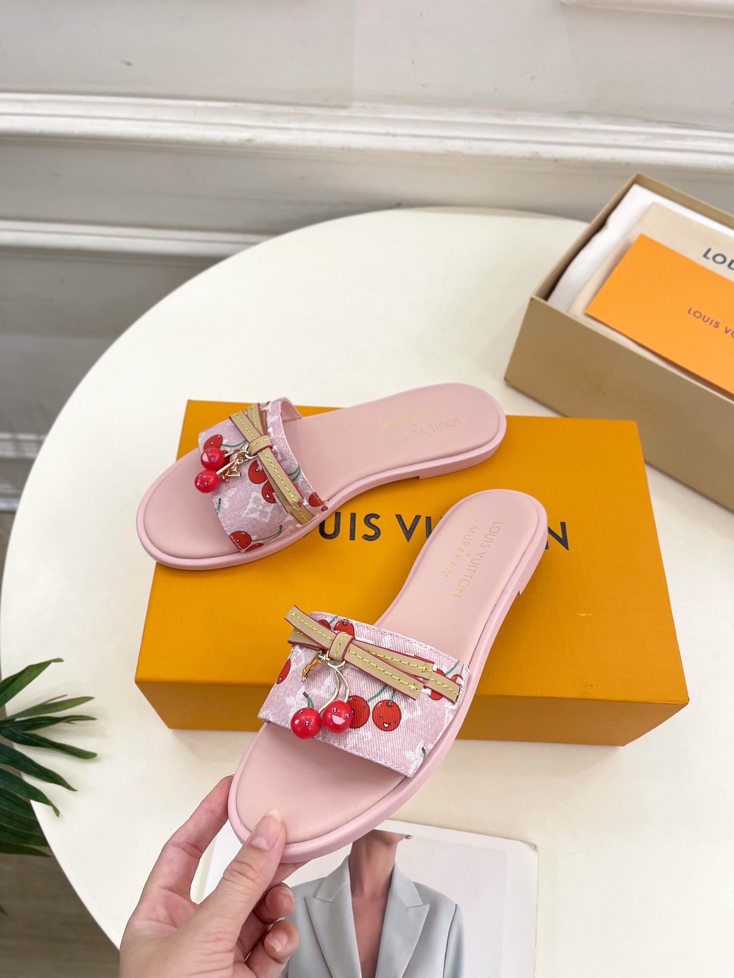 LV 루이비통 플랫 슬리퍼 신발