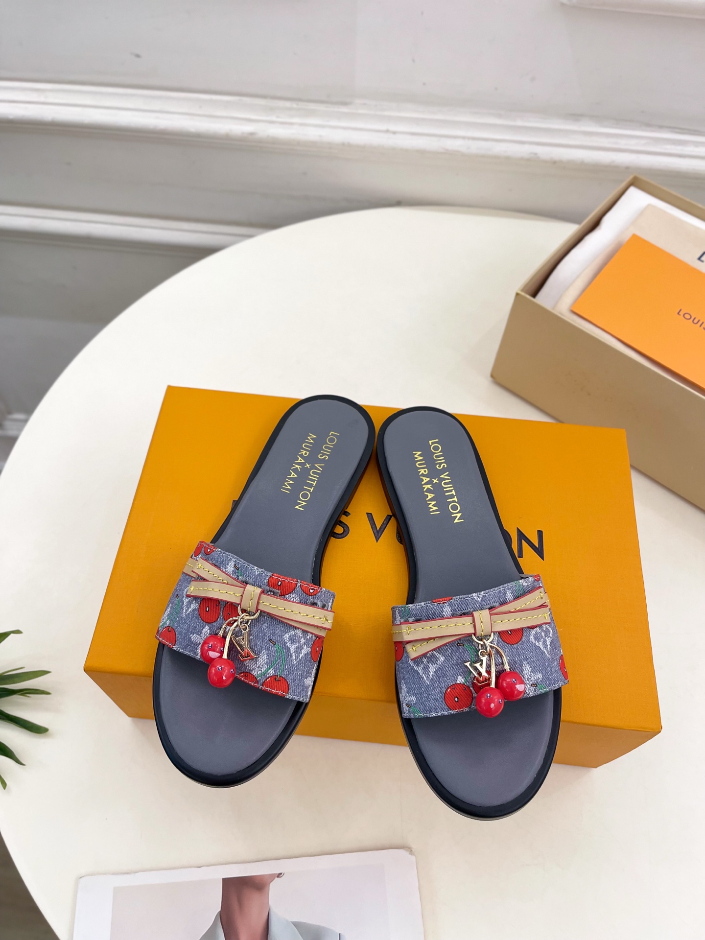 LV 루이비통 플랫 슬리퍼 신발