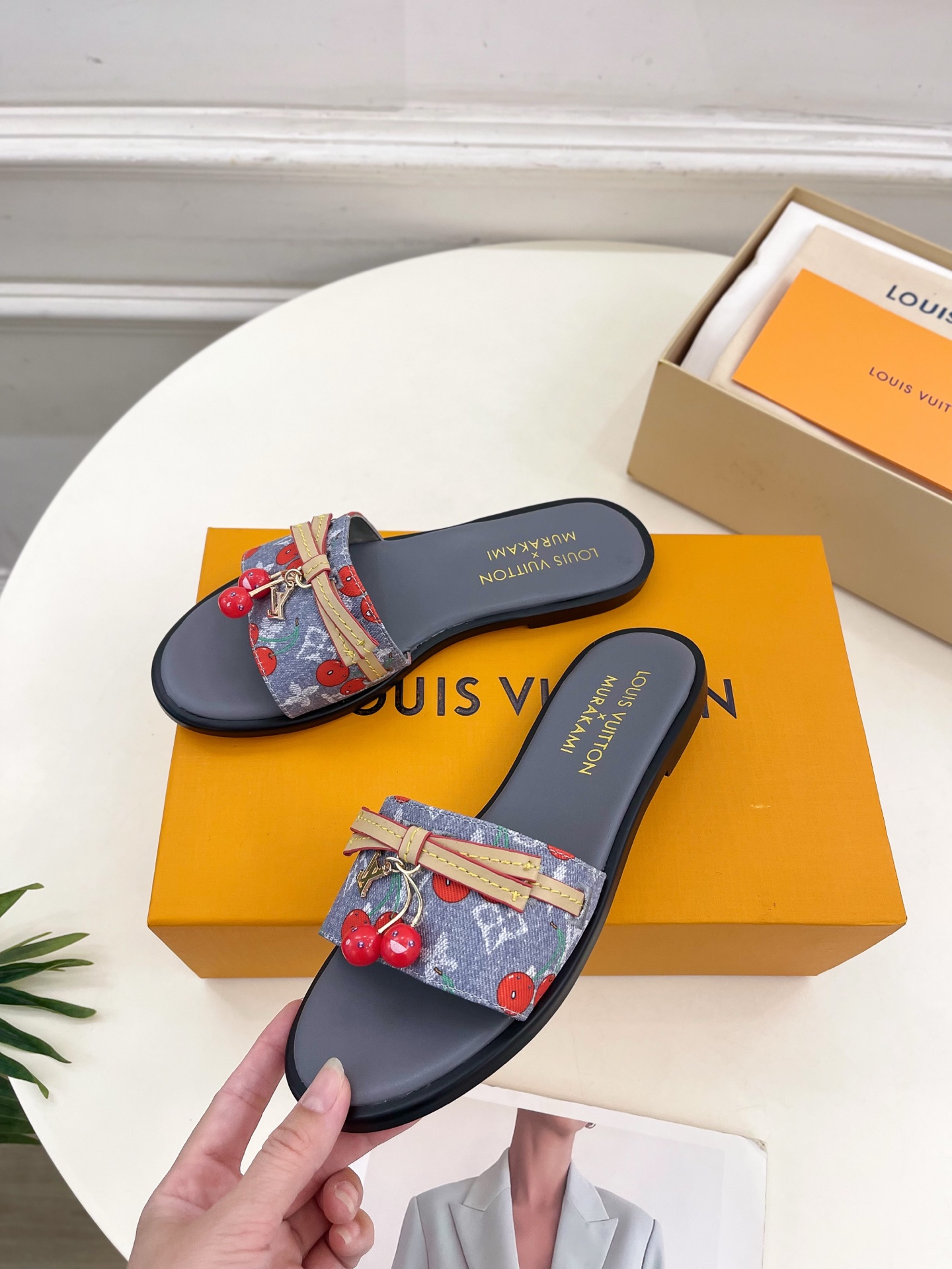 LV 루이비통 플랫 슬리퍼 신발