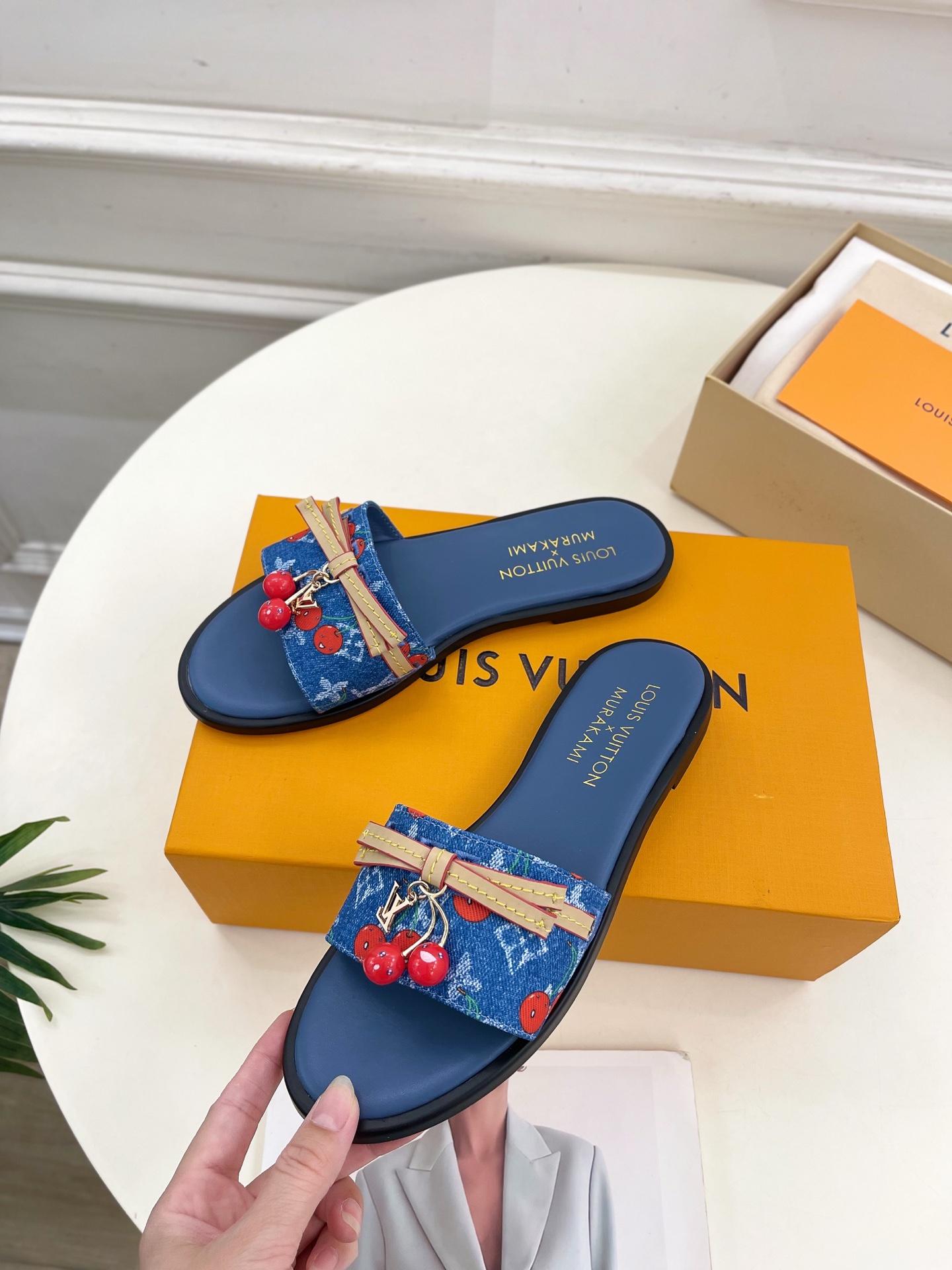 LV 루이비통 플랫 슬리퍼 신발