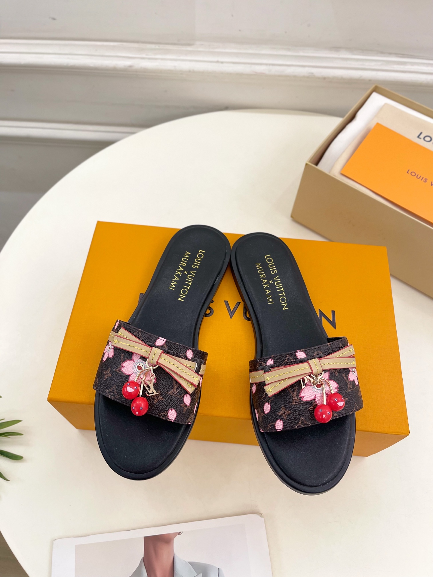 LV 루이비통 플랫 슬리퍼 신발