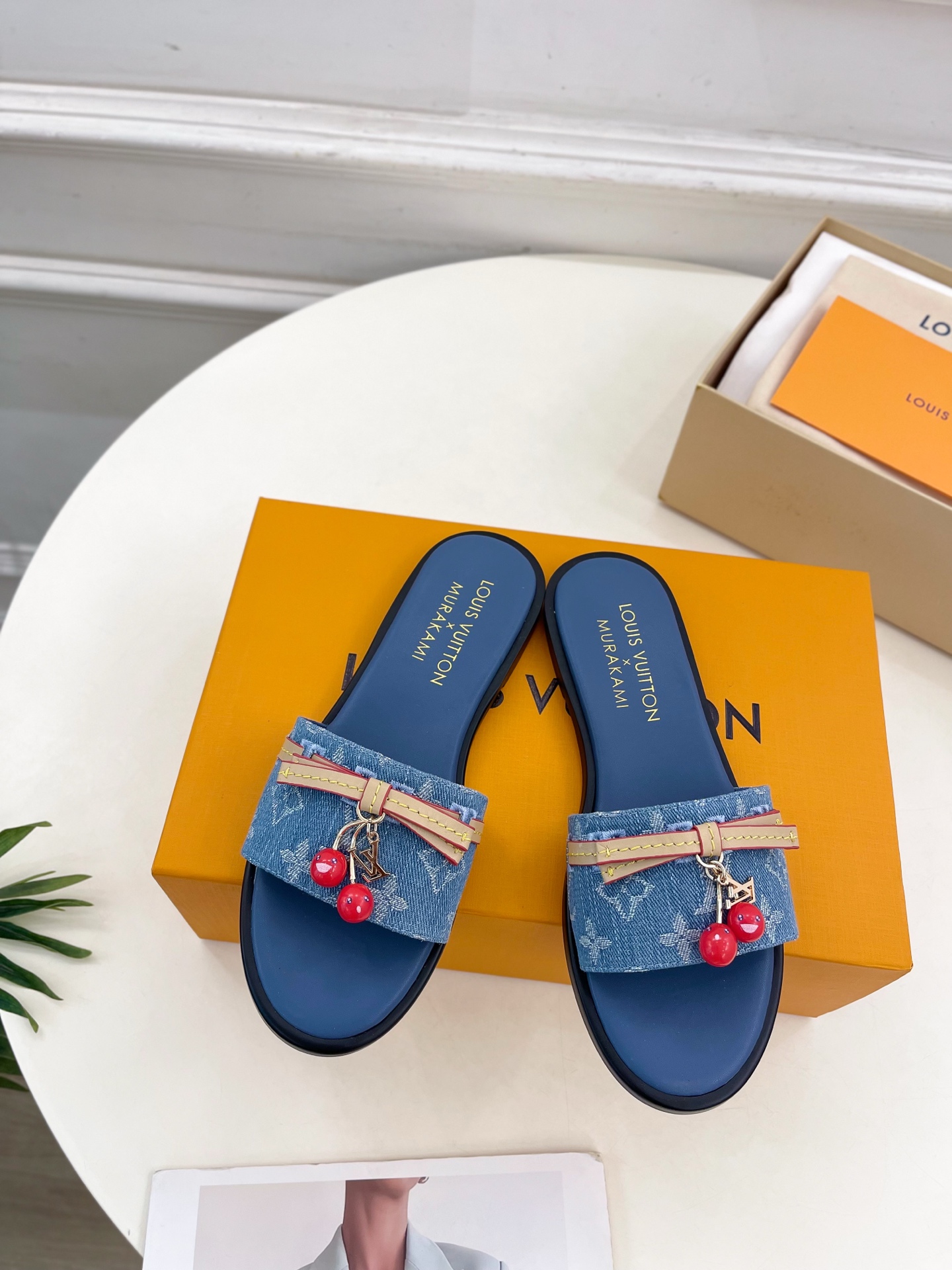 LV 루이비통 플랫 슬리퍼 신발