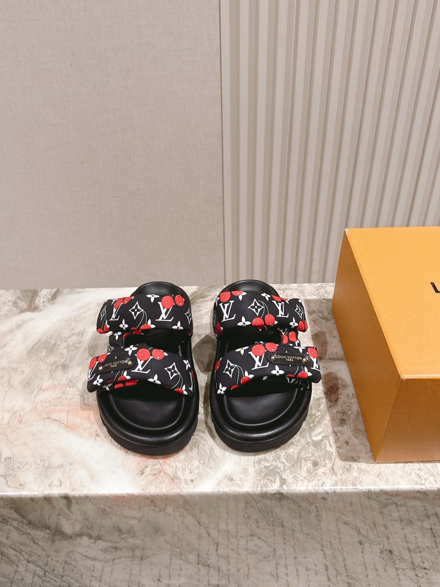 LV 루이비통 슬리퍼 샌들 신발