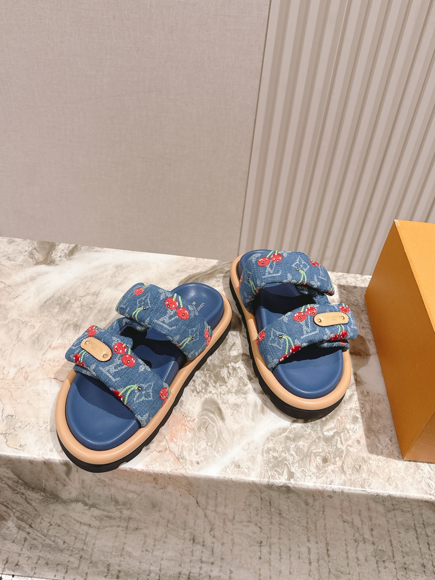 LV 루이비통 슬리퍼 샌들 신발