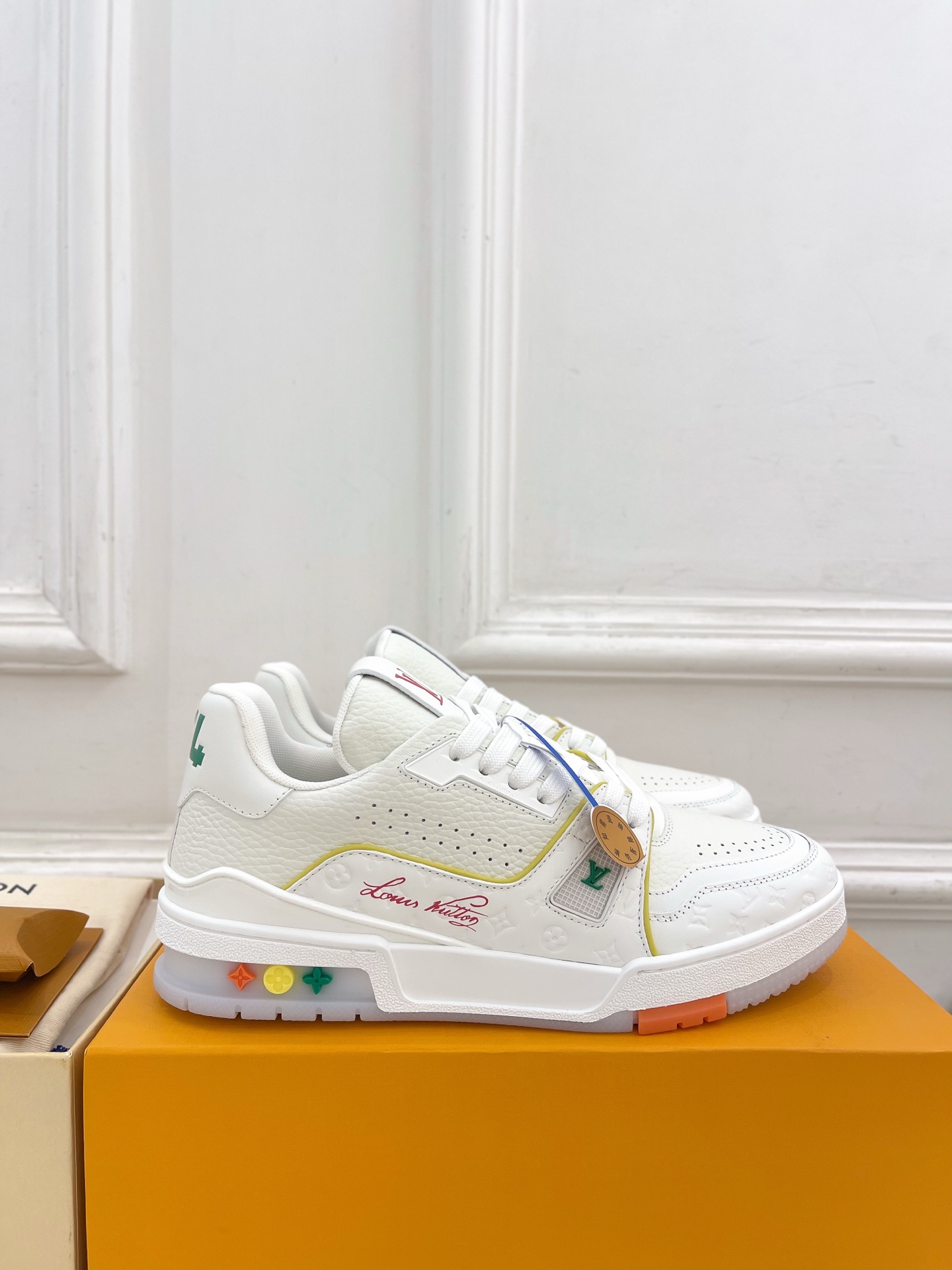 LV 루이비통 TRAINER 농구화 스타일 스니커즈 신발