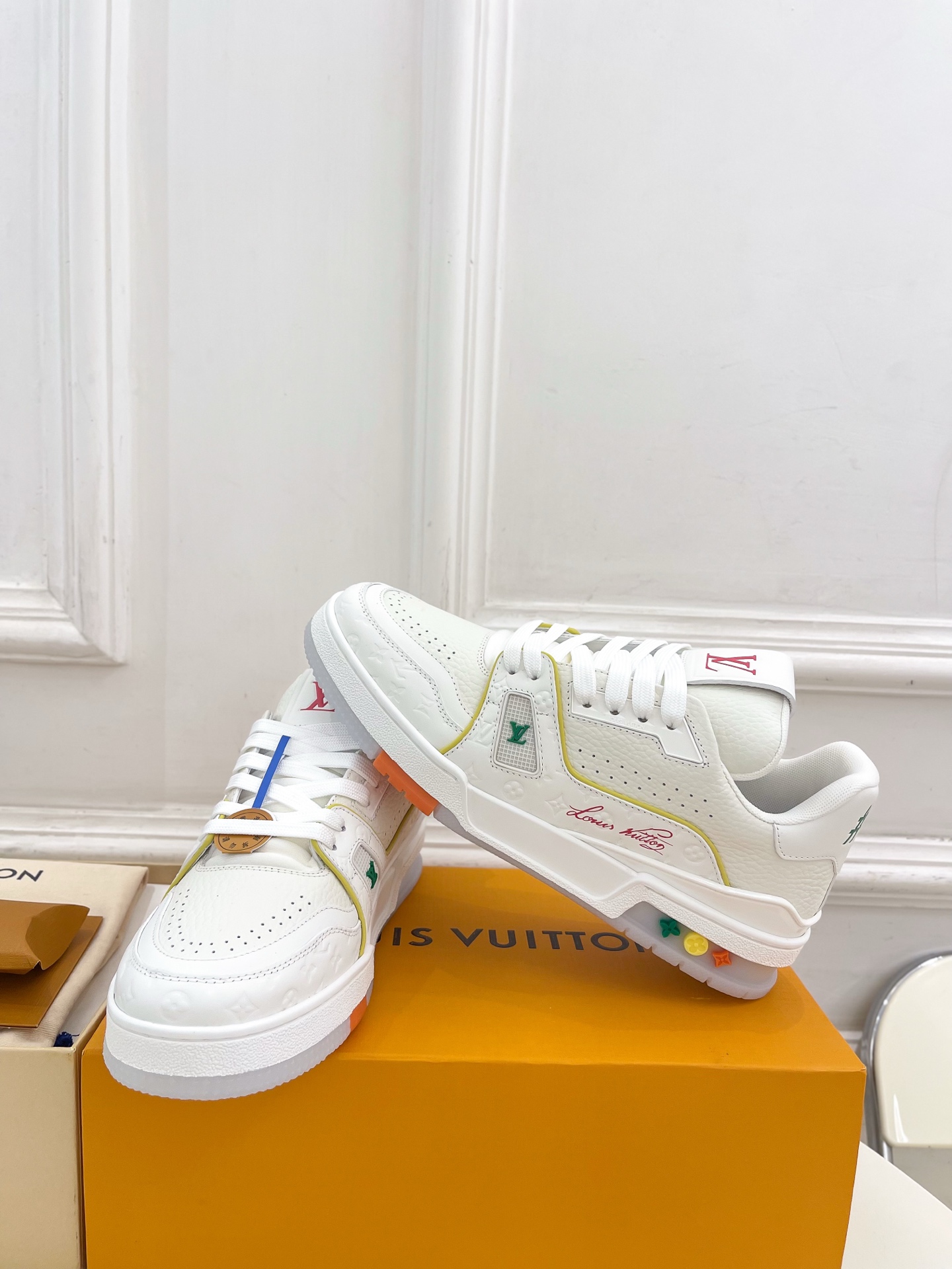 LV 루이비통 TRAINER 농구화 스타일 스니커즈 신발