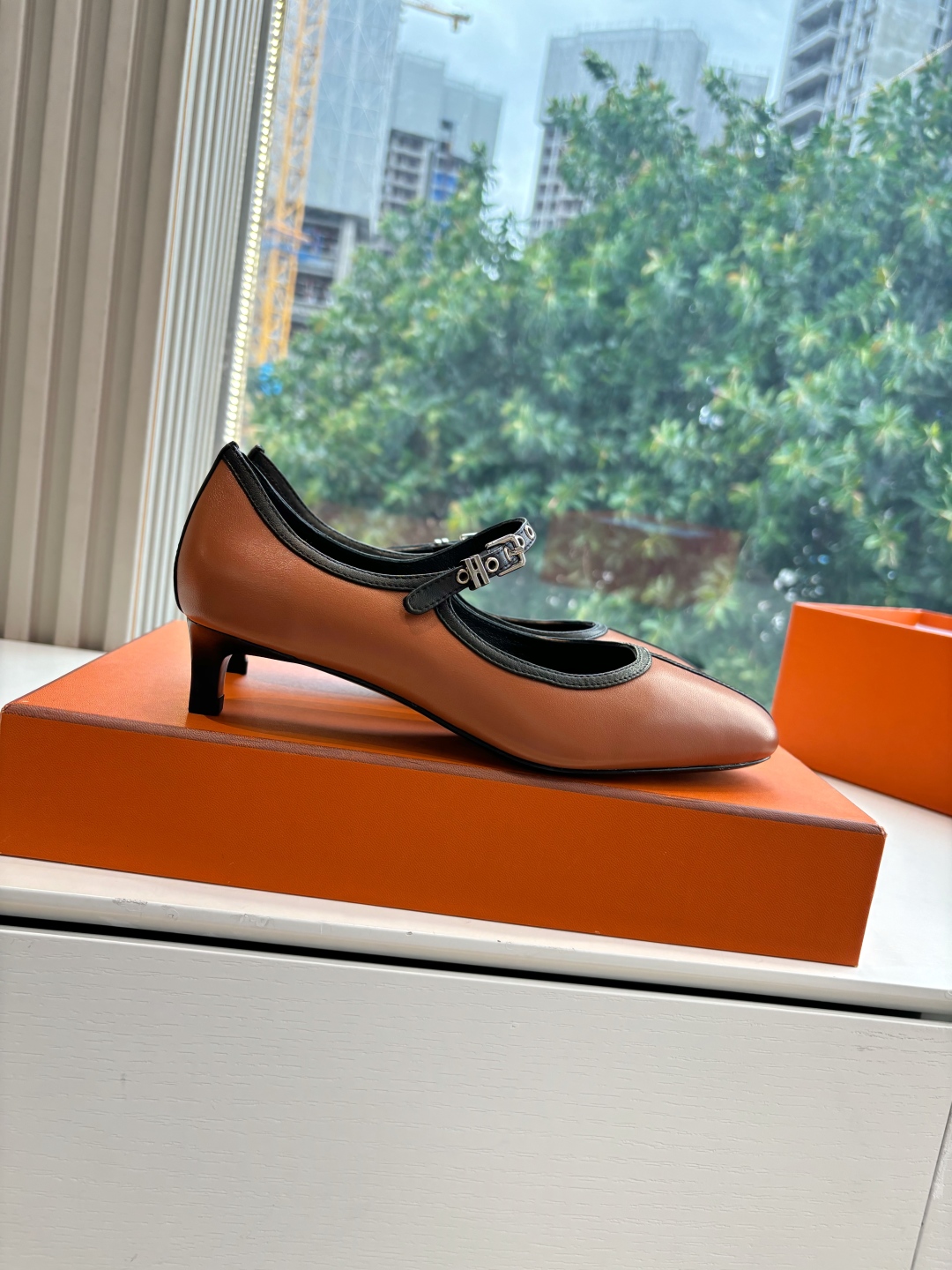 Hermes 에르메스 Kelly 켈리 버클 중굽 샌들 구두 신발