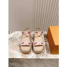 LV 루이비통 통굽 페이턴트 가죽 플랫폼 샌들 신발