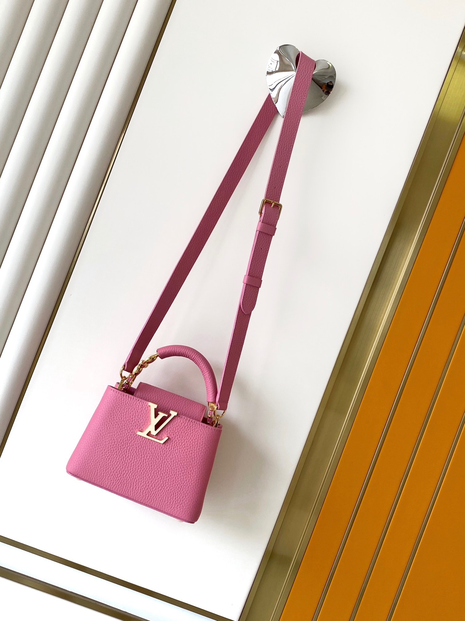 LV 루이비통 Capucines mini 체인백 가방