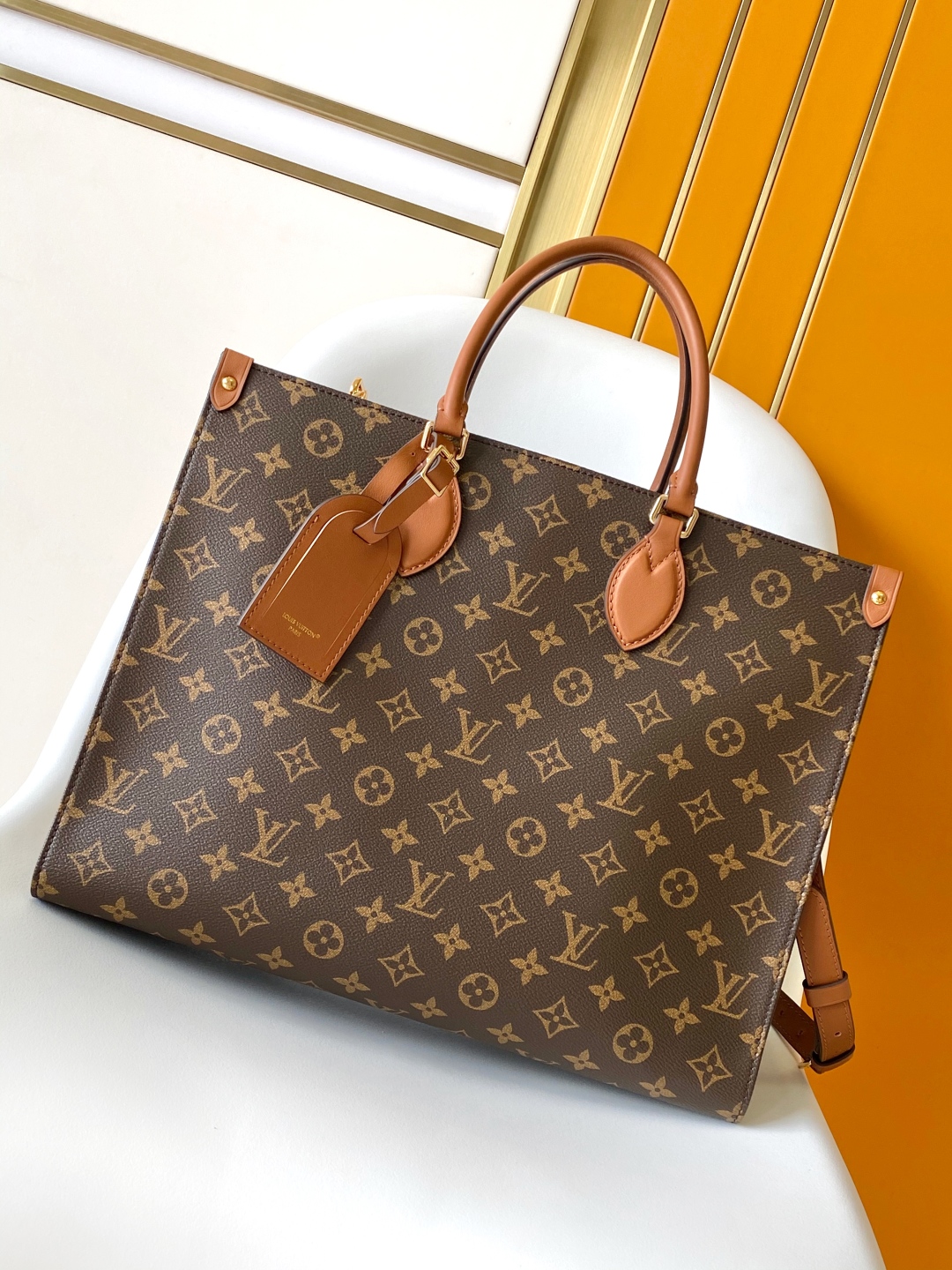 LV 루이비통 OnTheGo Organizer 토트백 가방