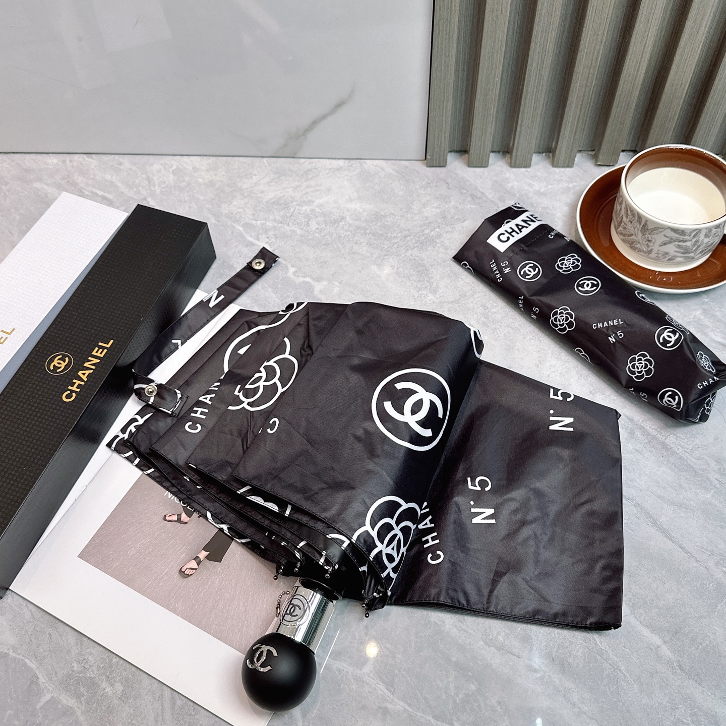 CHANEL 샤넬 여름 자동 접이식 양산 겸 우산