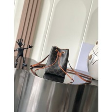 Celine 셀린느 MINI BAG 트리옹프 캔버스 가방