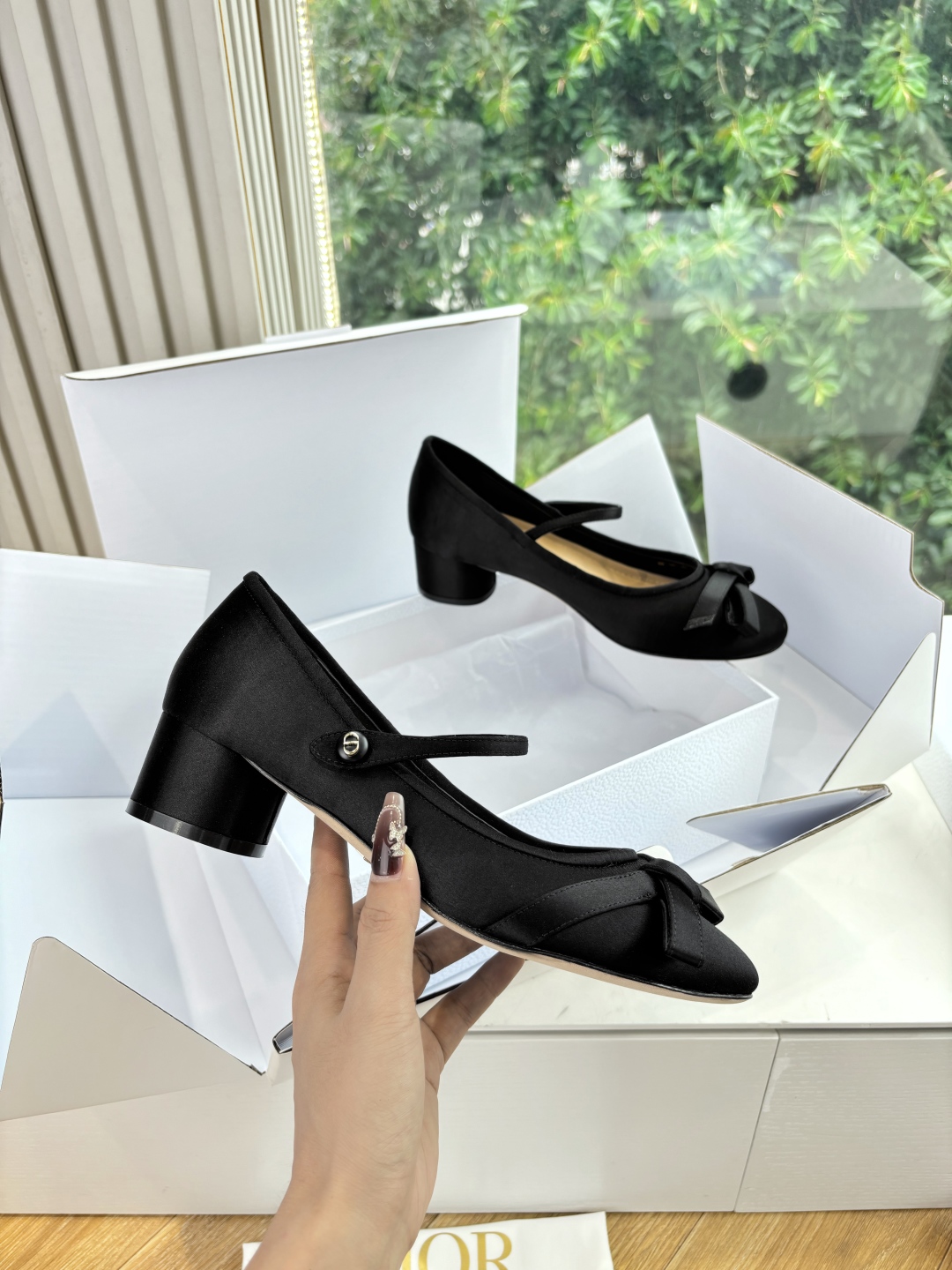 Dior CD 디올 실크 리본 로우 굽 슈즈 구두 신발