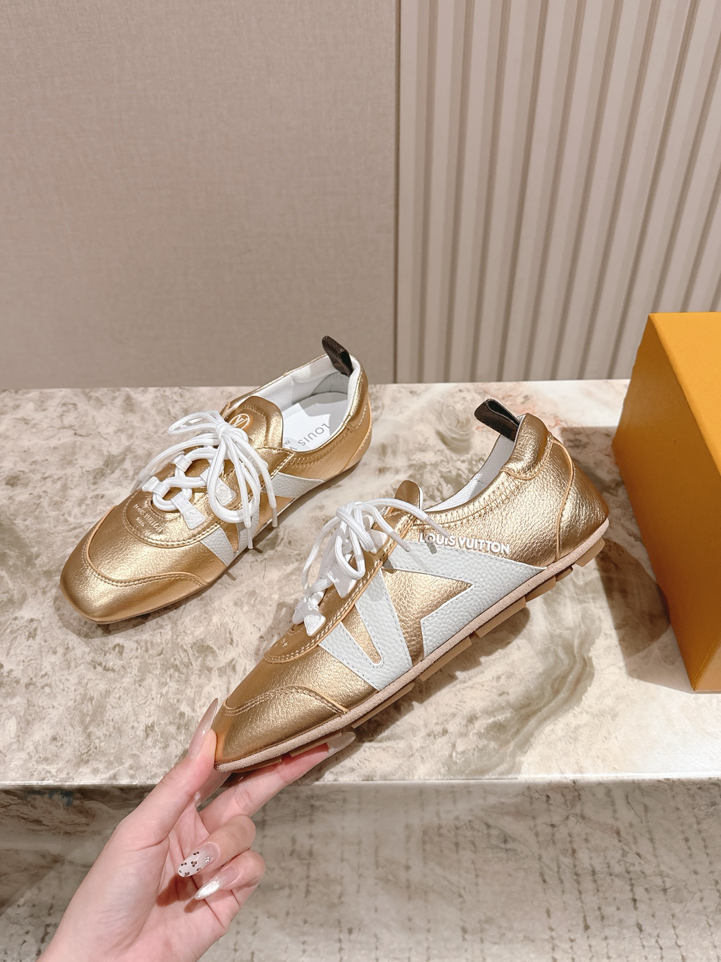 LV 루이비통 빈티지 러닝 스니커즈 신발