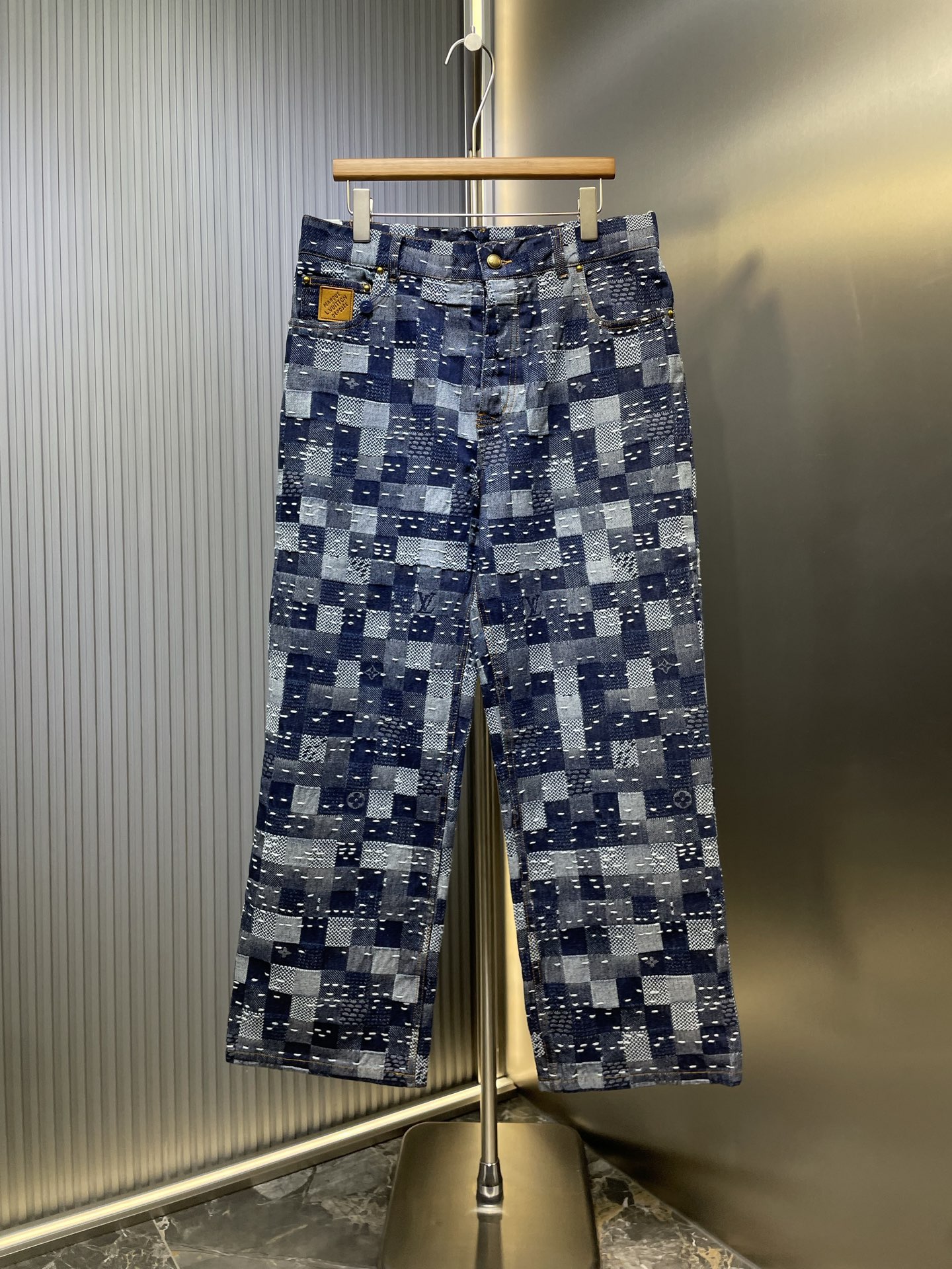 LV 루이비통 Louis Vuitton 데님 체크 자수 팬츠 바지 의류