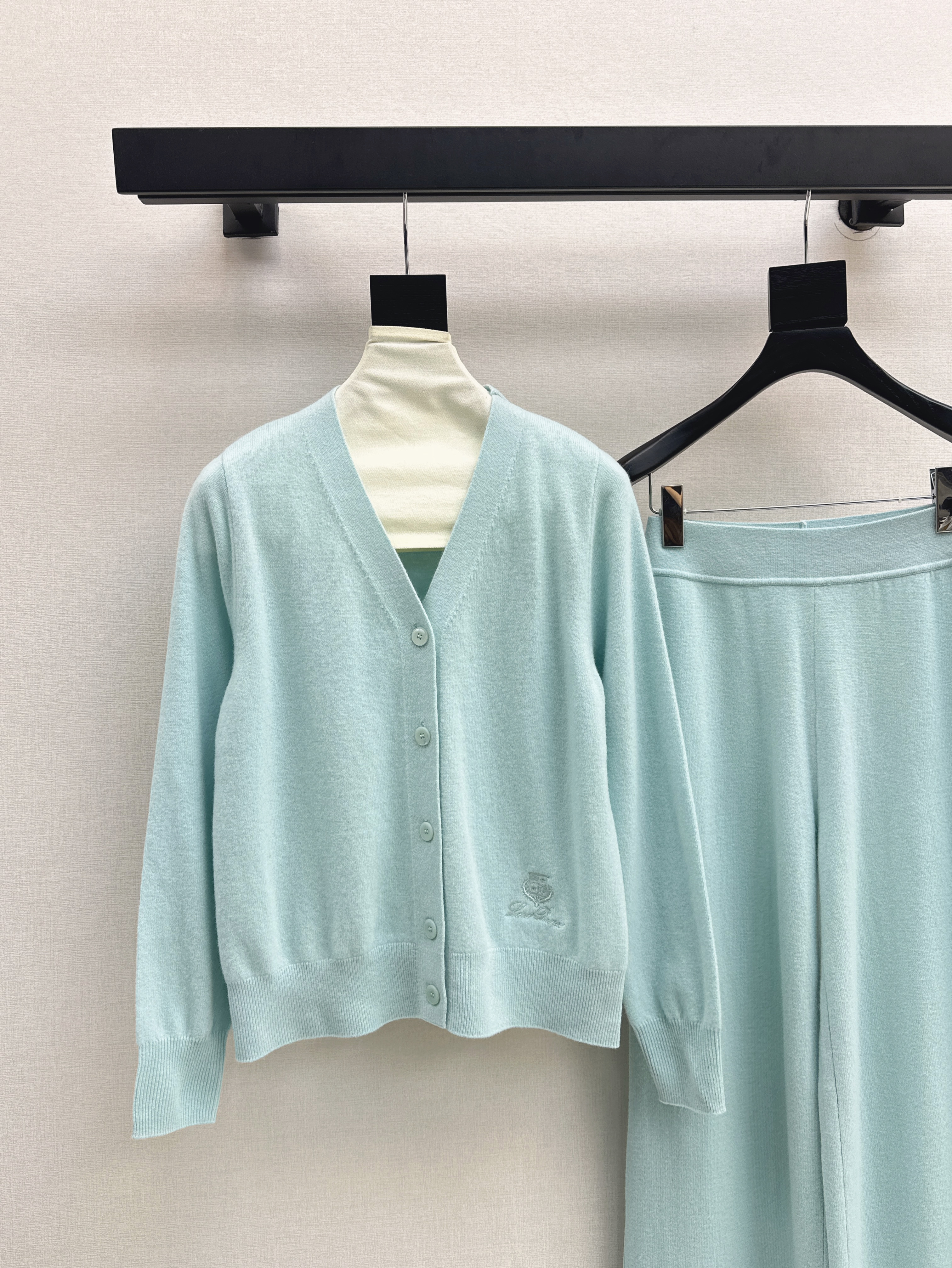 Loro Piana 로로피아나 니트 가디건 + 팬츠 세트 의류