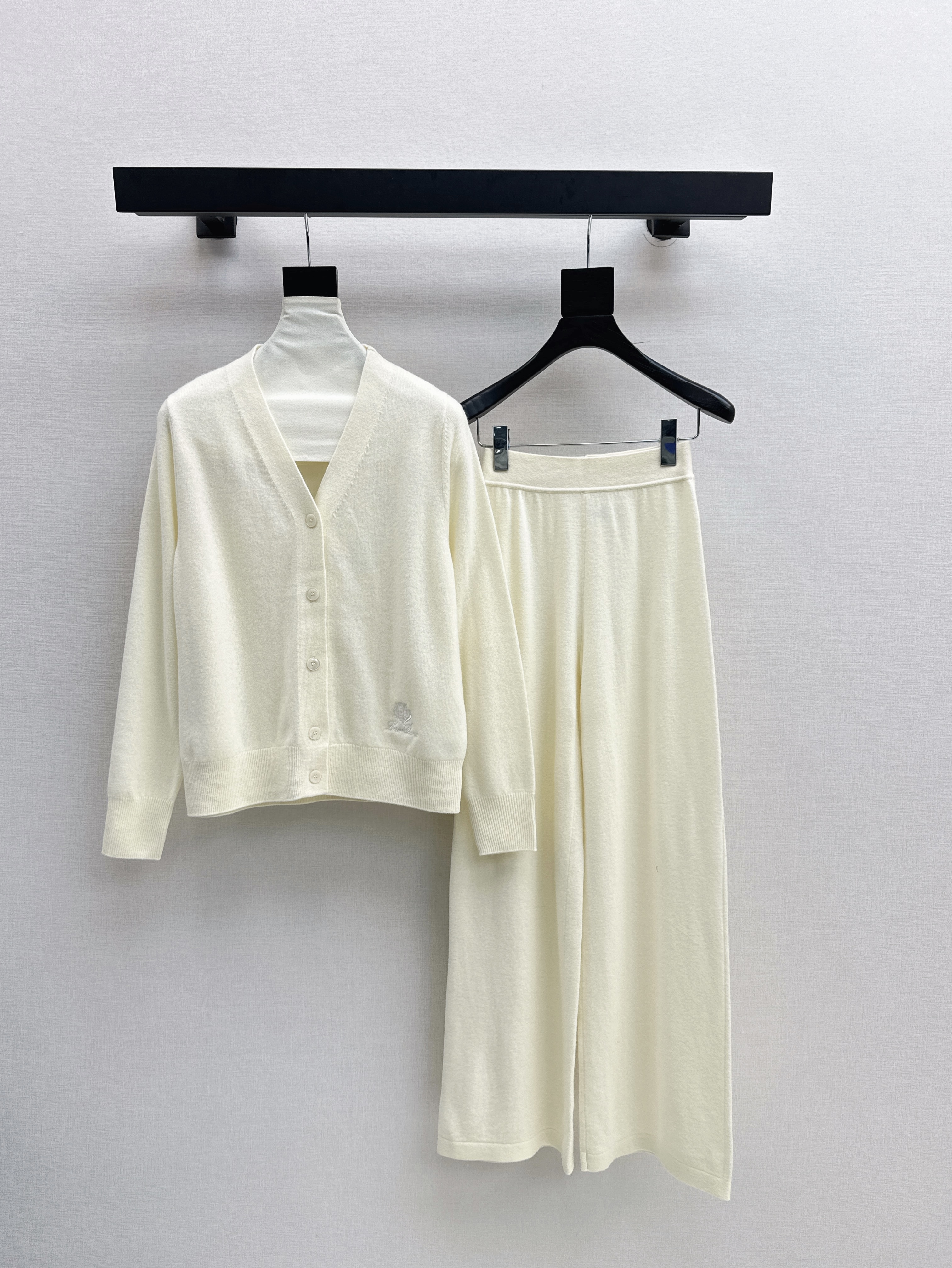 Loro Piana 로로피아나 니트 가디건 + 팬츠 세트 의류