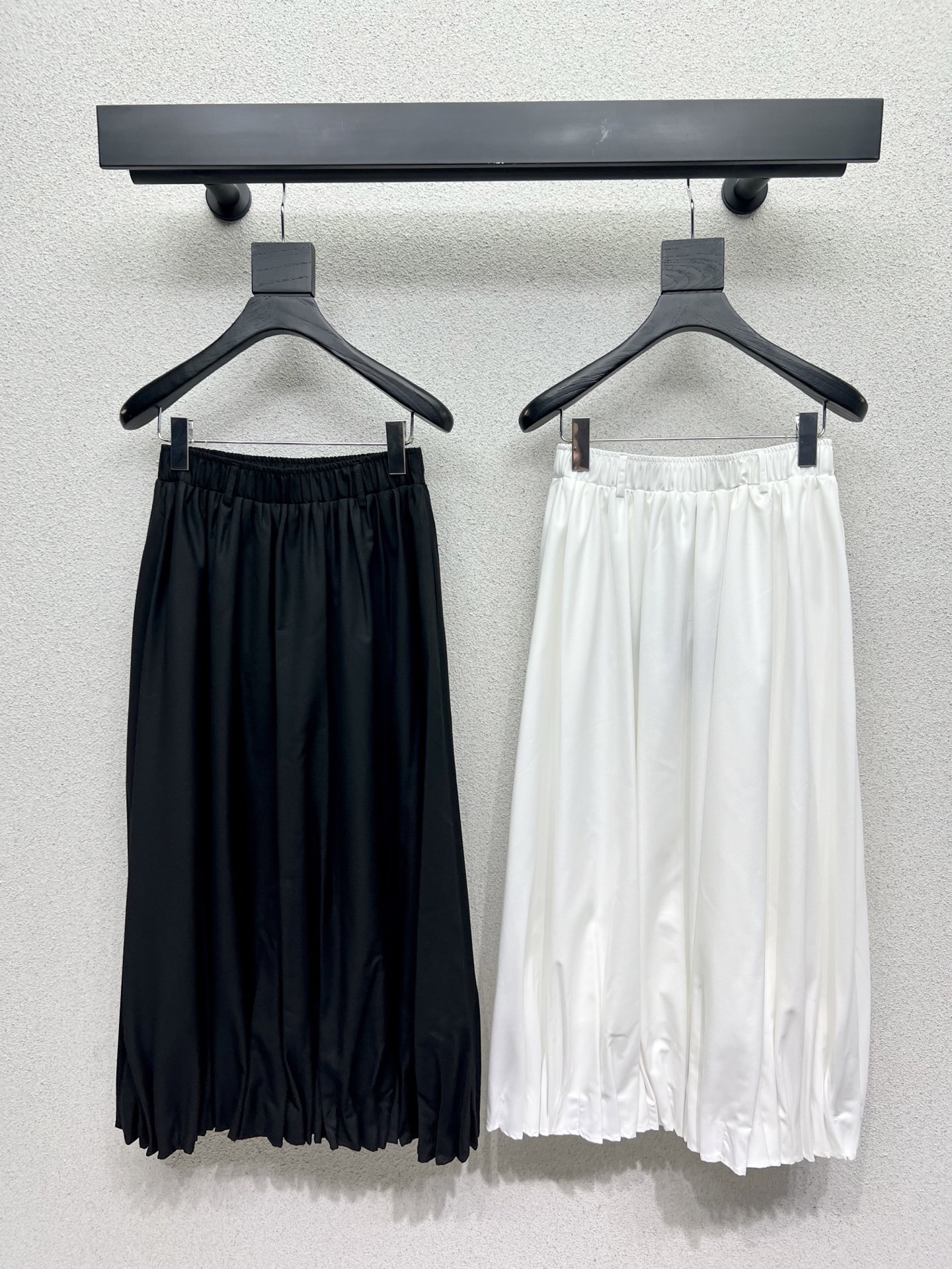 PRADA 프라다 주름 스커트 치마 의류