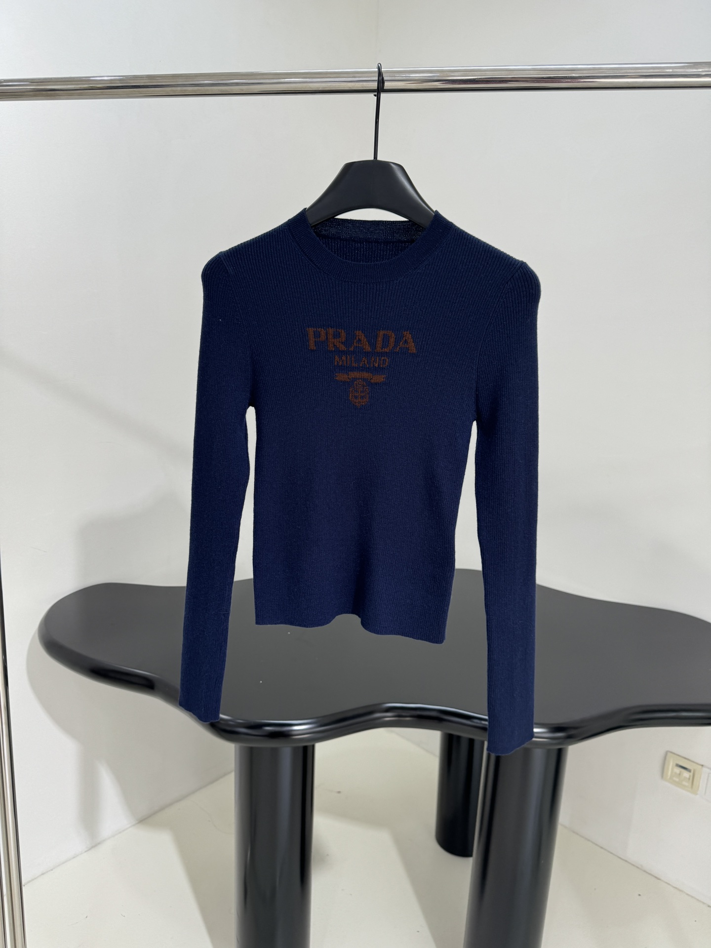 Prada 프라다 로고 실크 라운드넥 긴팔 니트 의류