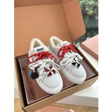 miumiu 미우미우 양모 스니커즈 신발