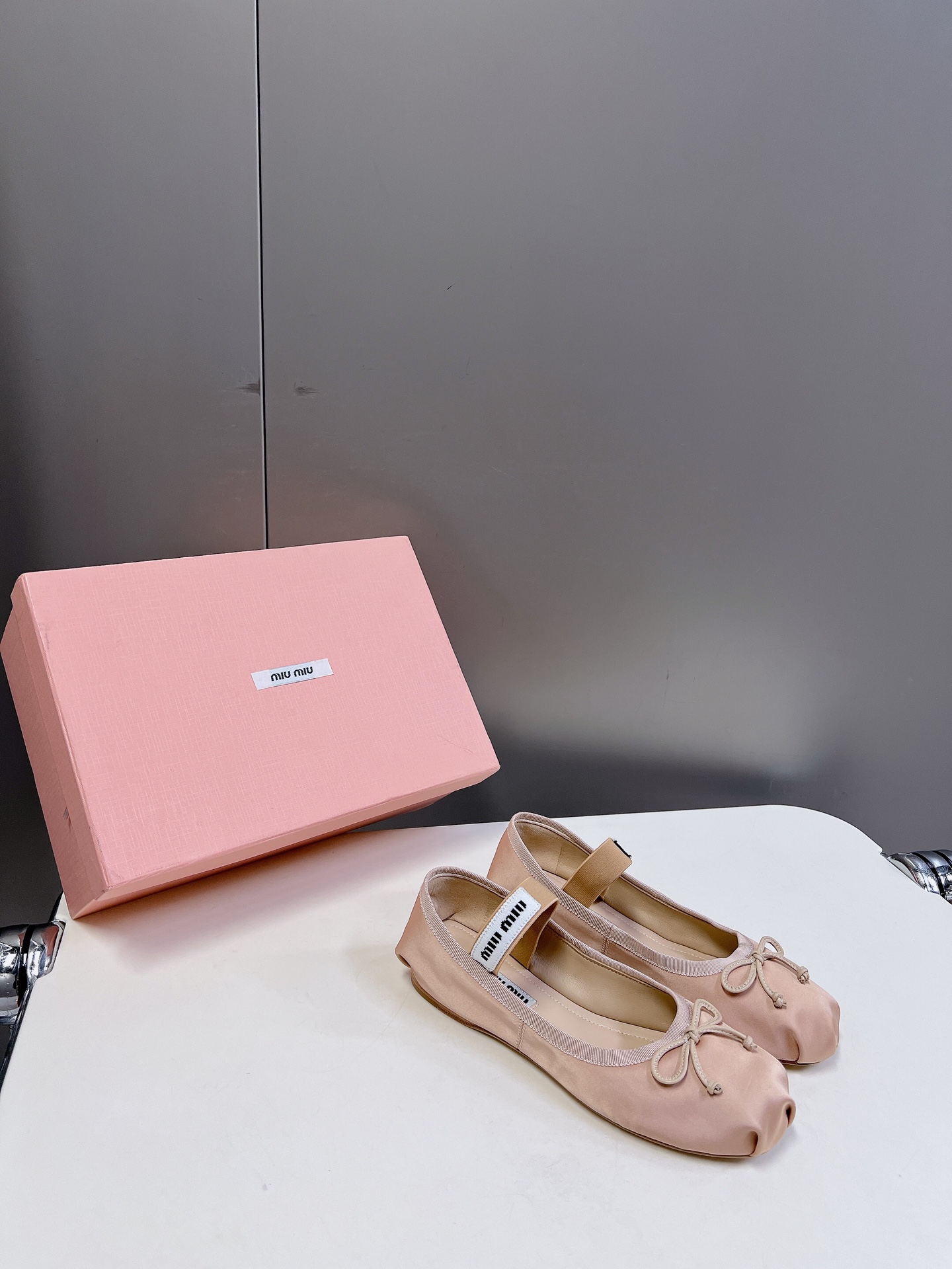 miumiu 미우미우 클래식 발레리나 플랫 슈즈 단화 신발