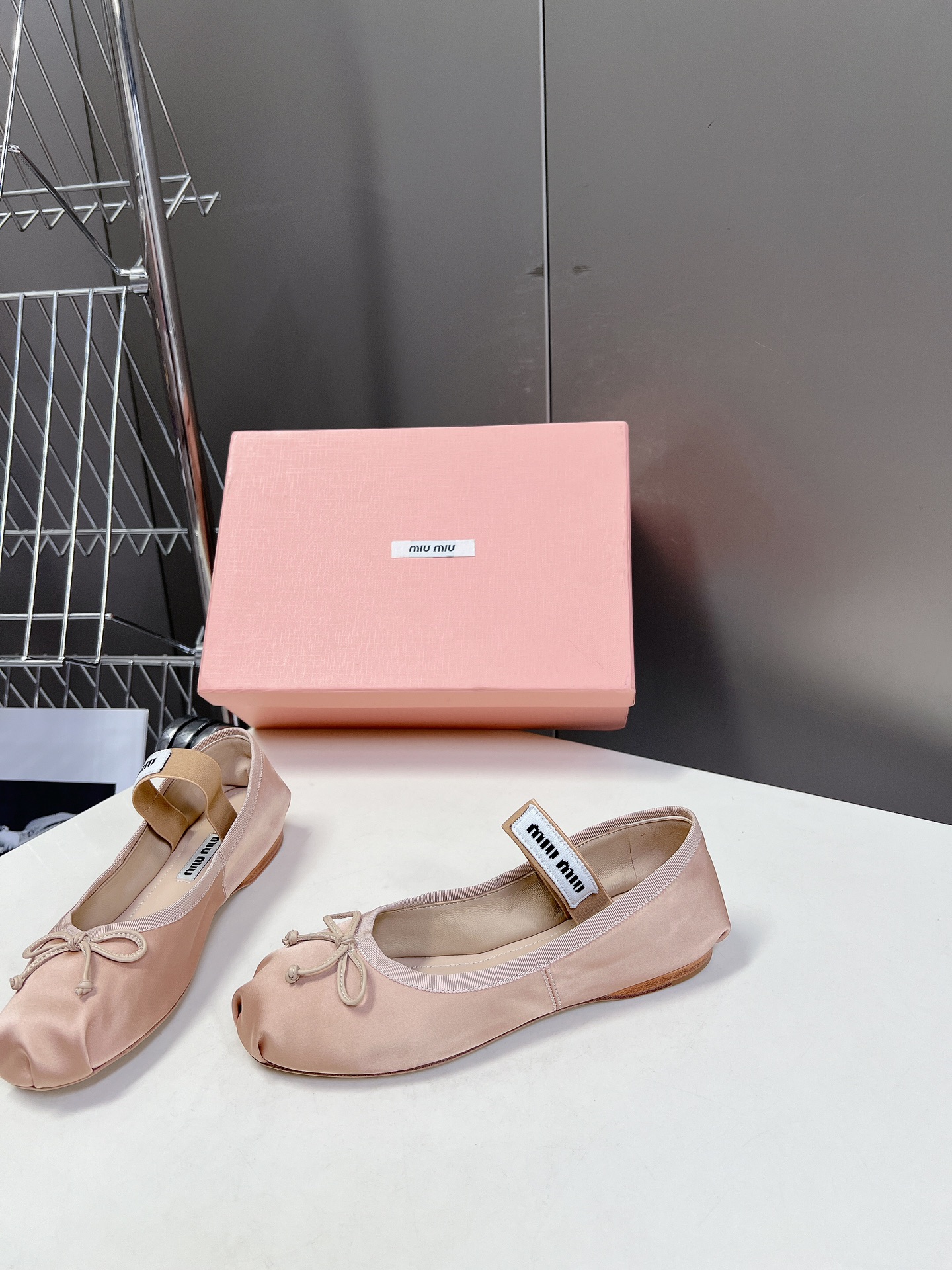 miumiu 미우미우 클래식 발레리나 플랫 슈즈 단화 신발