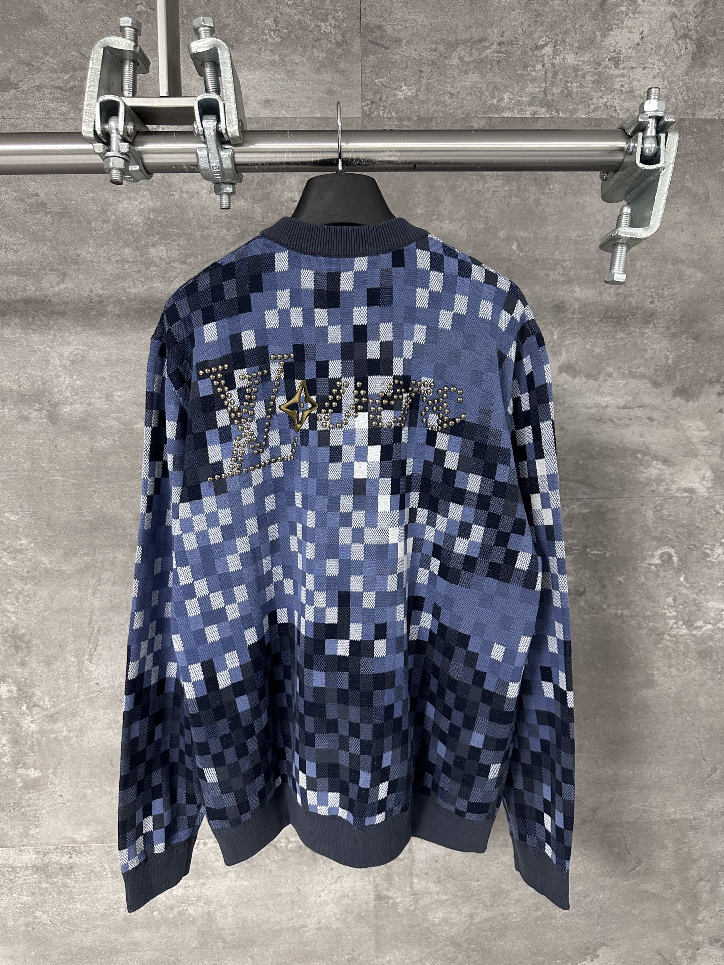 LV 루이비통 긴팔 니트 의류