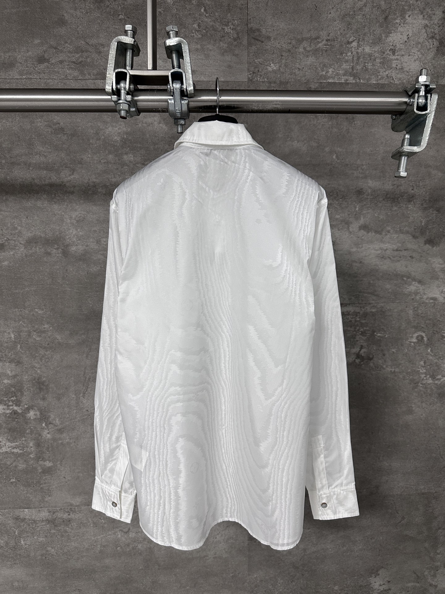 LV 루이비통 실크 혼방 트리 패턴 자카드 카라 셔츠 의류