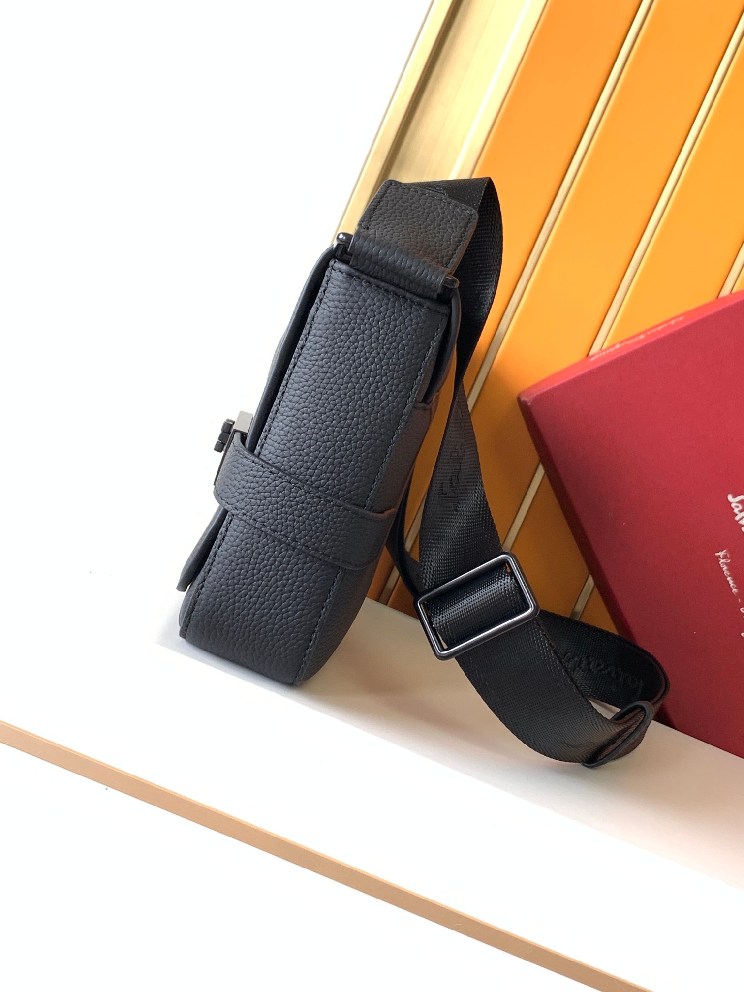 Ferragamo 페라가모 크로스백 메신저백 가방 6086-2