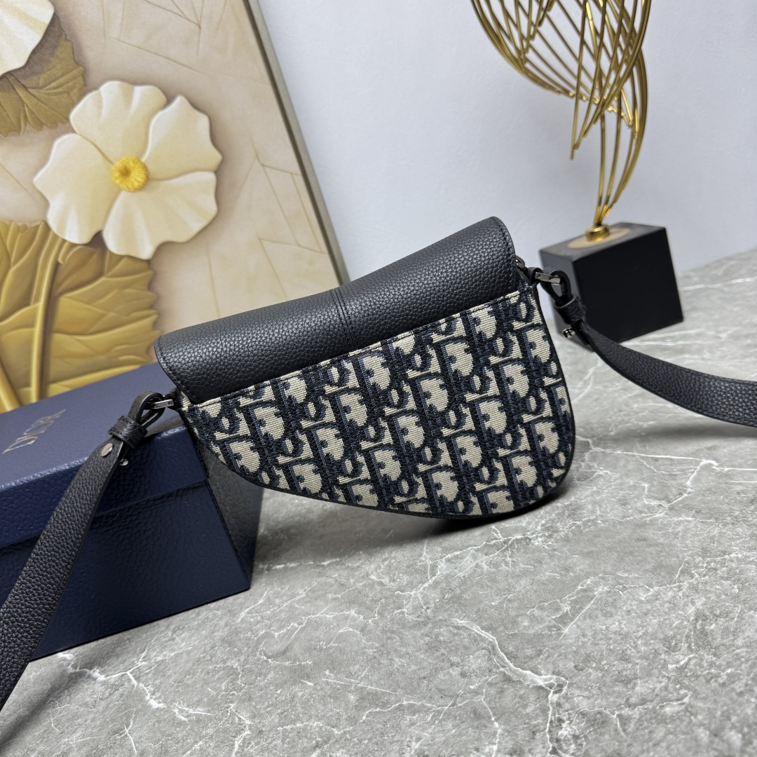 Dior CD 디올 Saddle 새들백 크로스백 가방