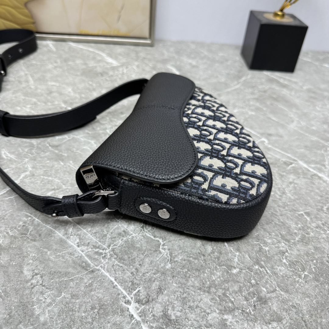 Dior CD 디올 Saddle 새들백 크로스백 가방