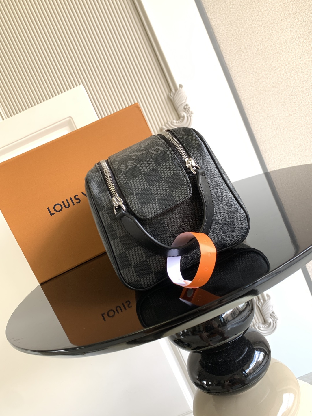 LV 루이비통 Dopp 파우치 가방