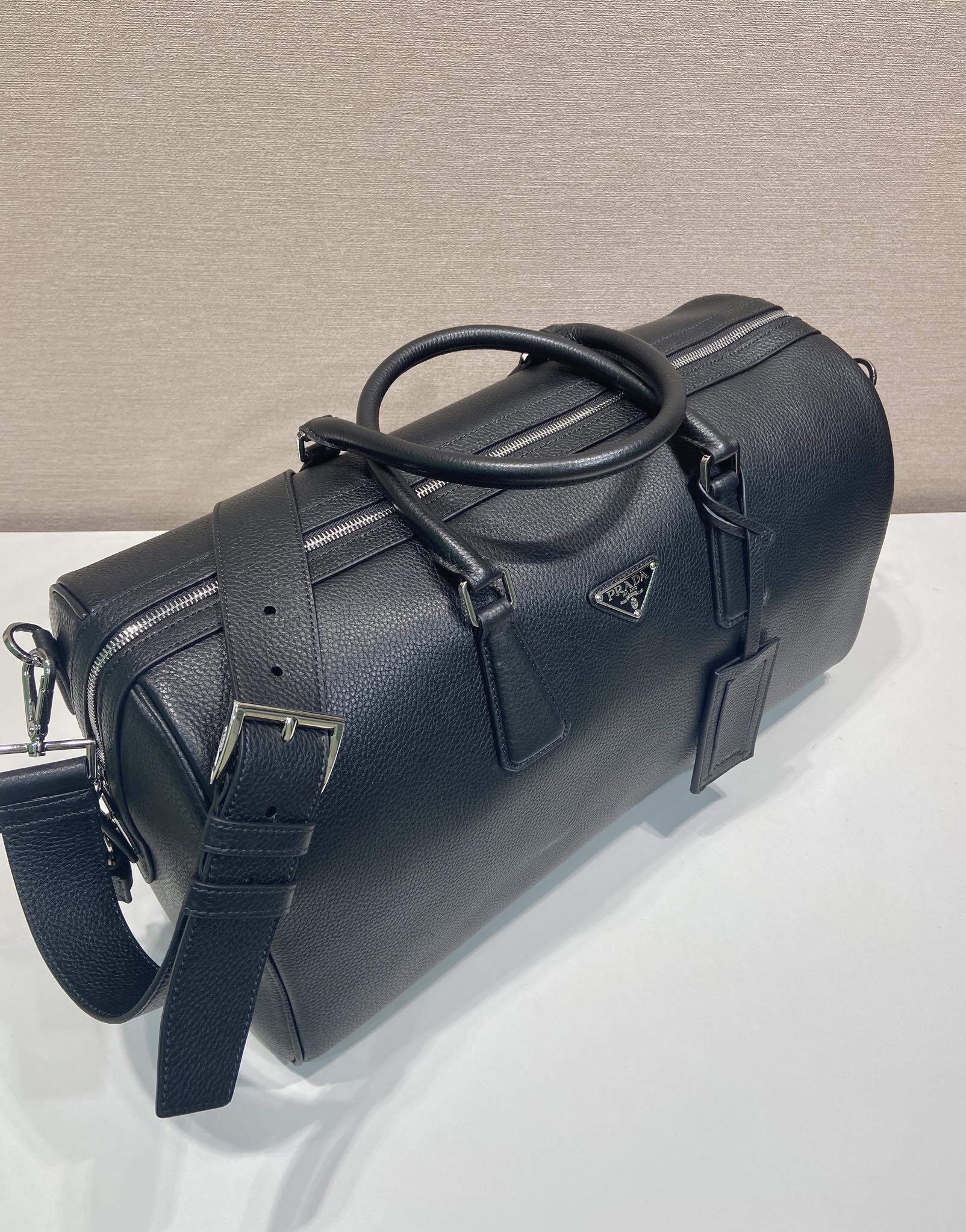 PRADA 프라다 여행가방 보스턴백 가방