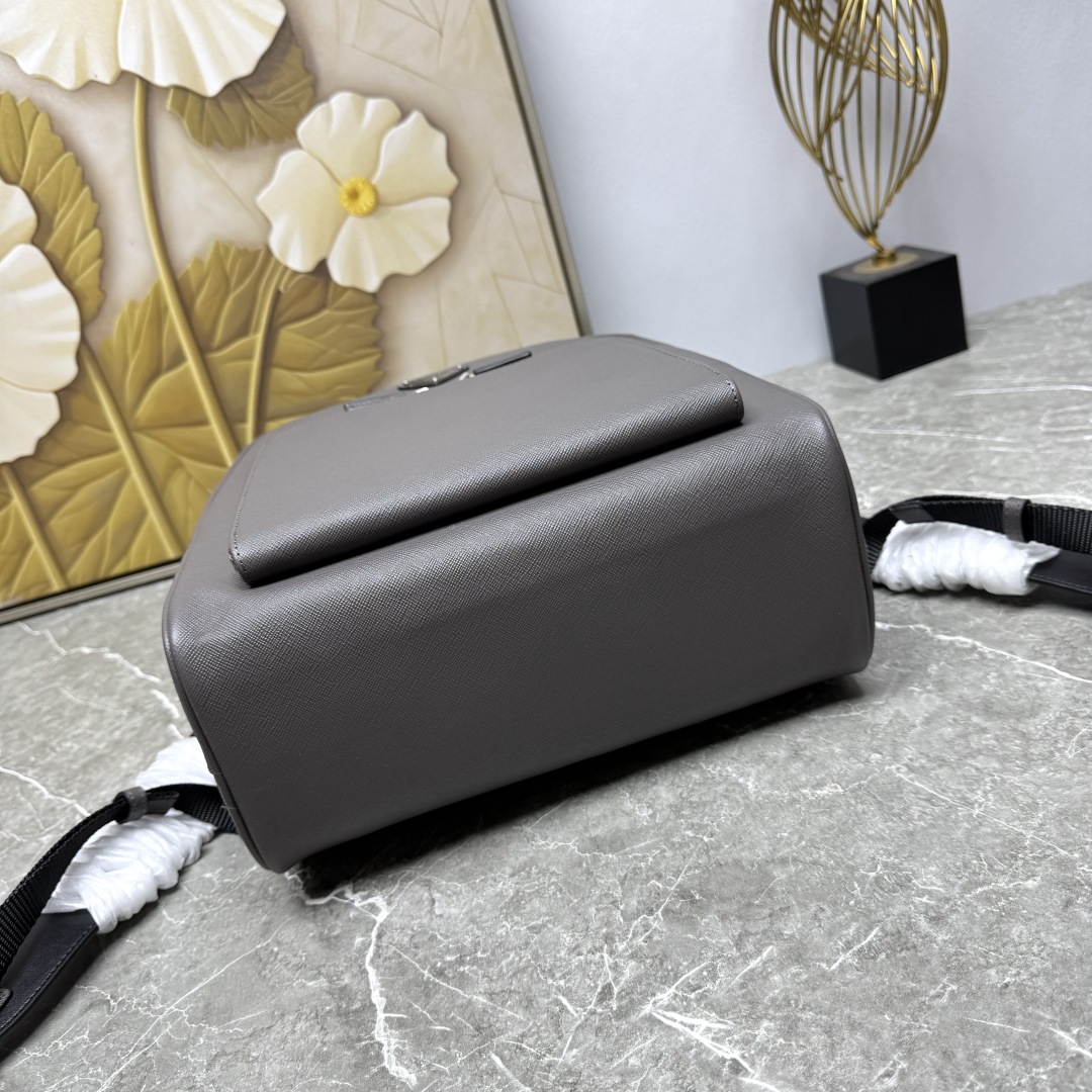 PRADA 프라다 백팩 가방 2VZ102 (사피아노 그레이 소가죽)