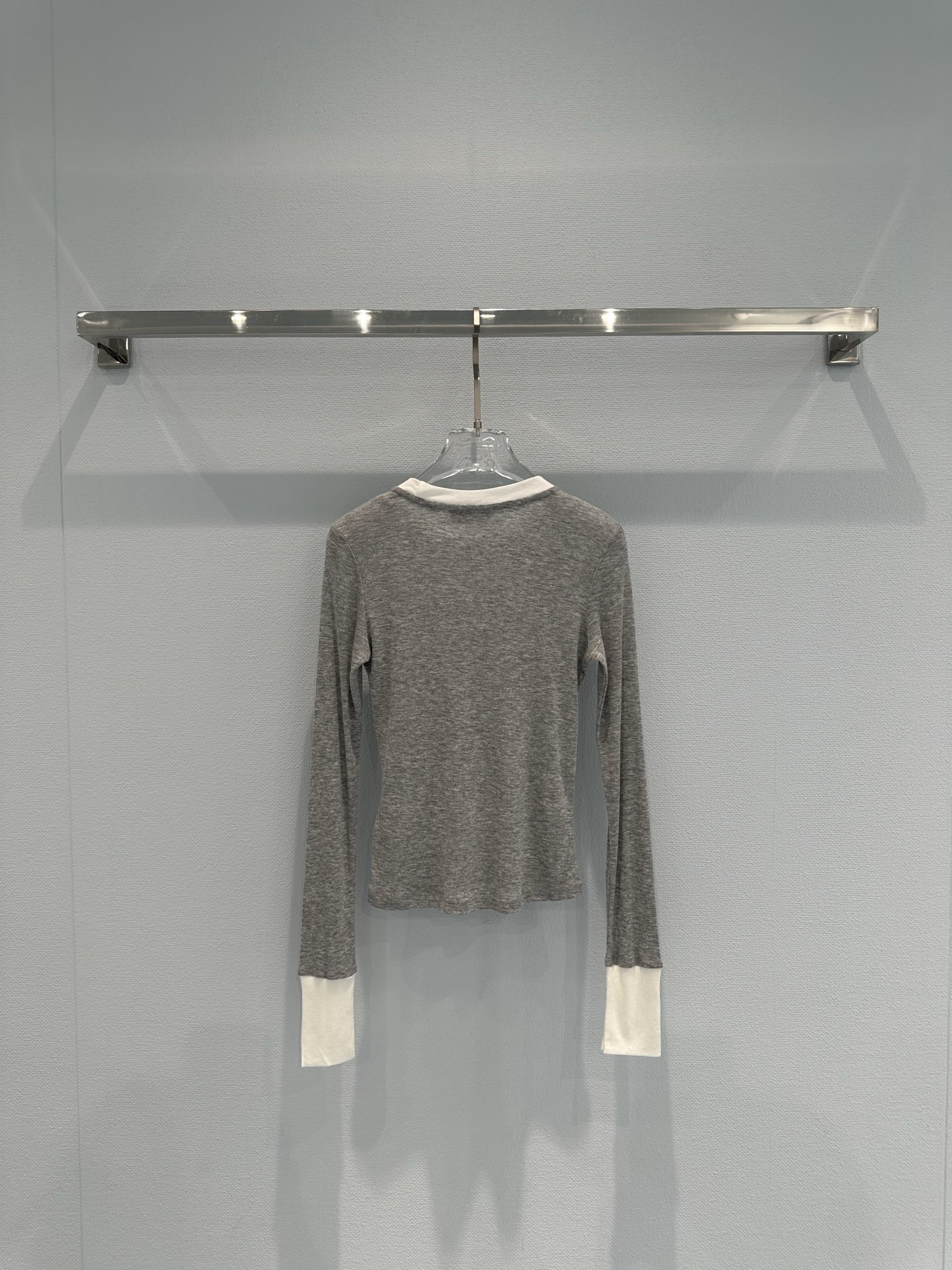 MIUMIU 미우미우 긴팔 티셔츠 의류