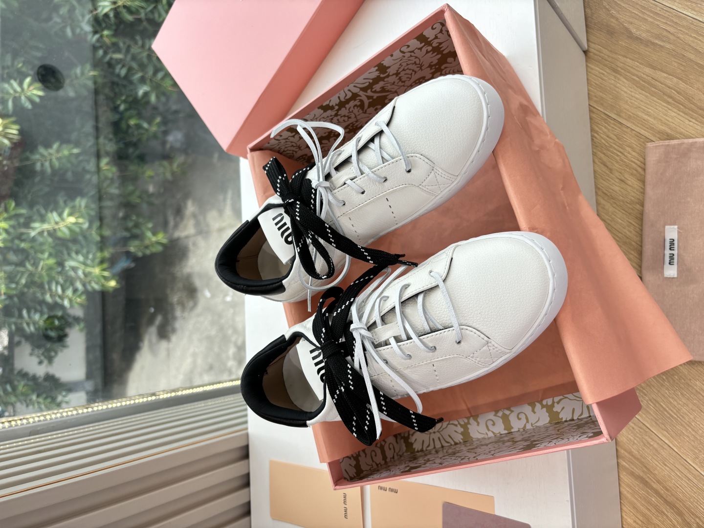 miumiu 미우미우 스니커즈 화이트 슈즈 신발